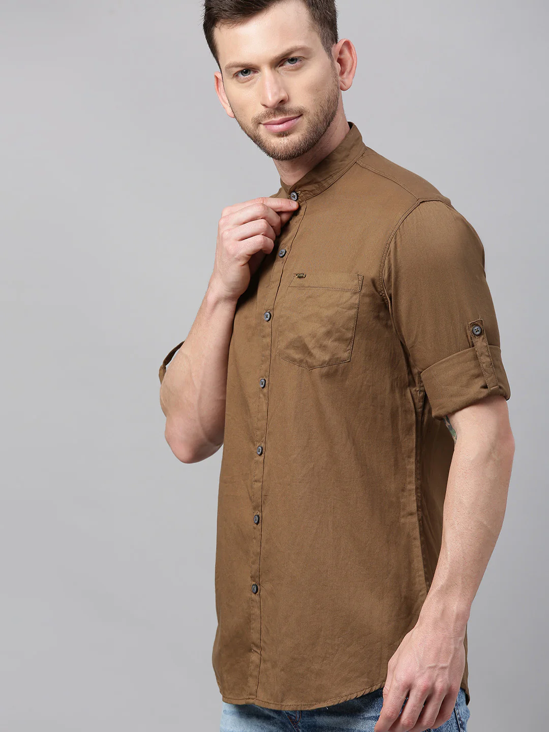 Men Olive Green Slim Fit Solid Casual Shirt - Image 2
