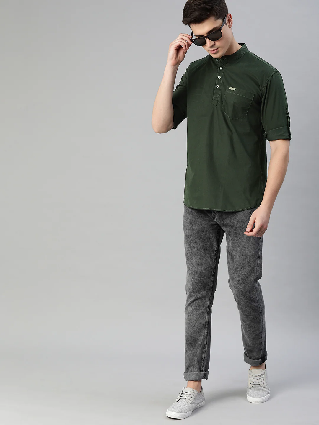 Men Olive Green Slim Fit Solid Casual Shirt - Image 4
