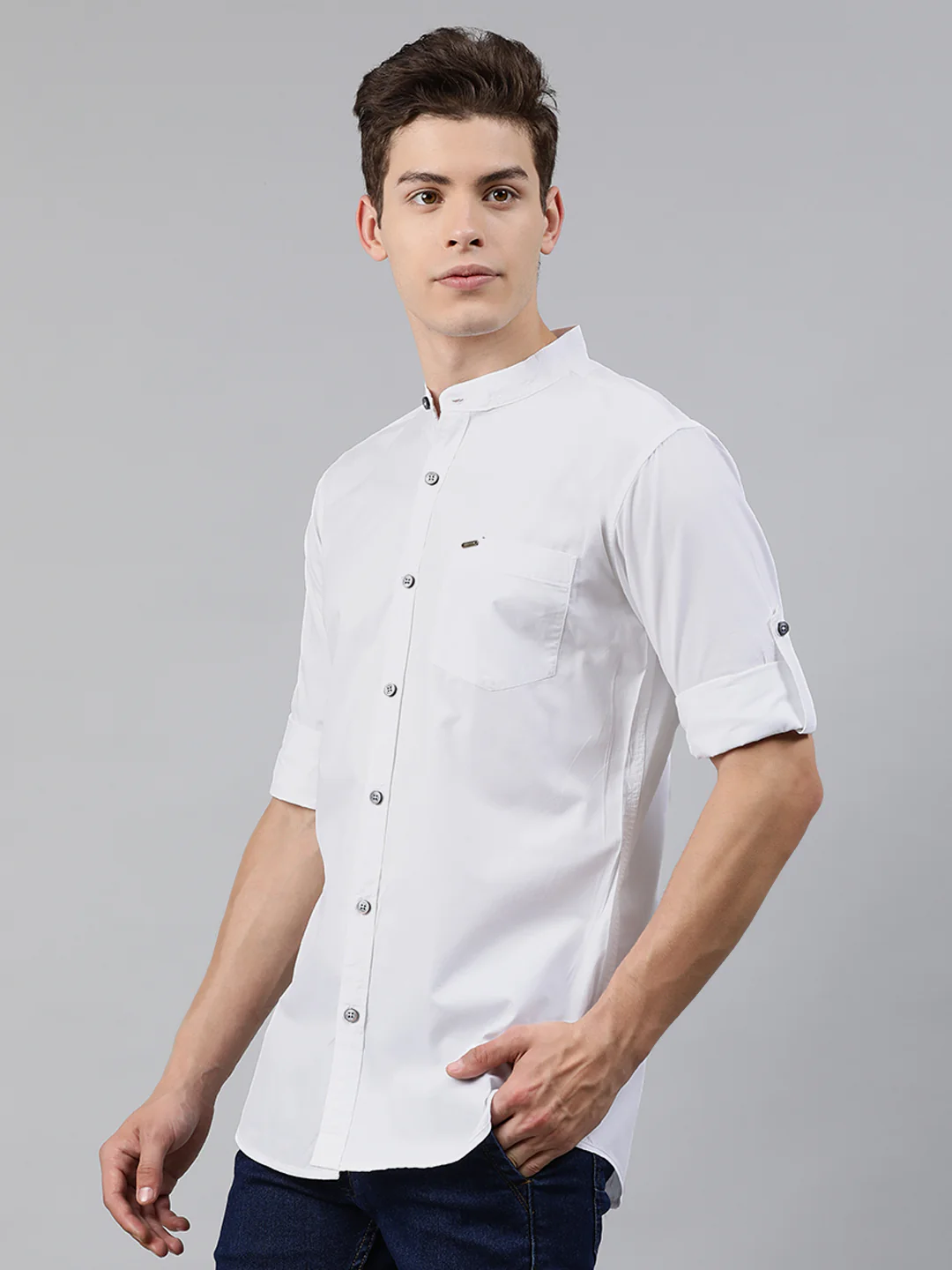 Men White Slim Fit Solid Casual Shirt - Image 2