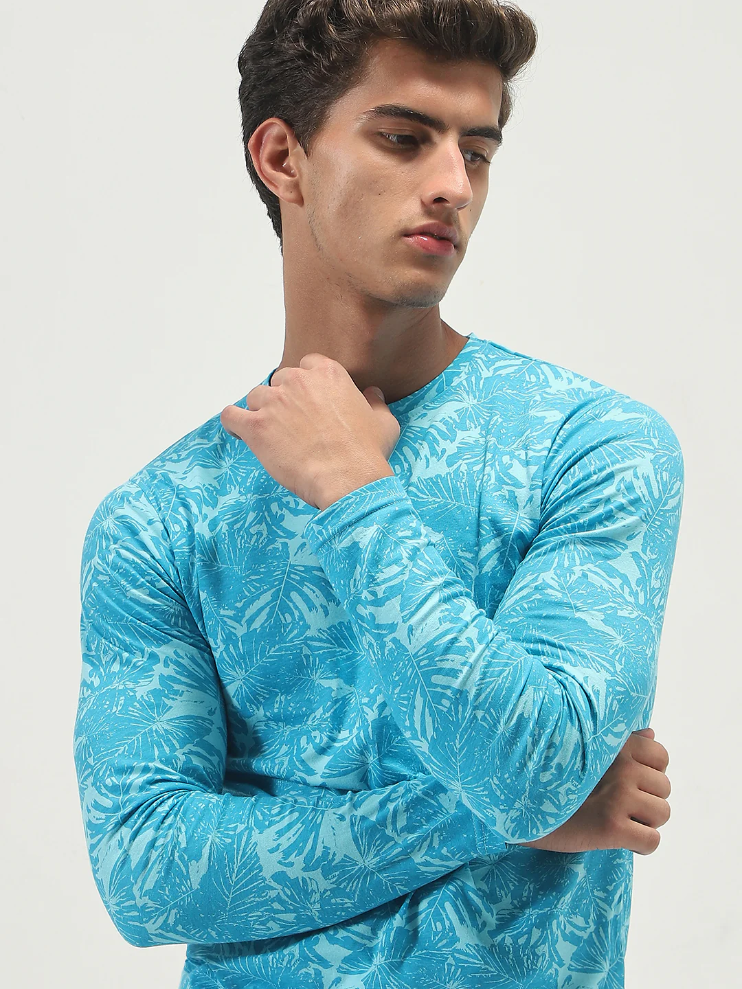 Men's Aqua Blue Printed Full Sleeve Slim Fit Cotton T-Shirt - Image 6