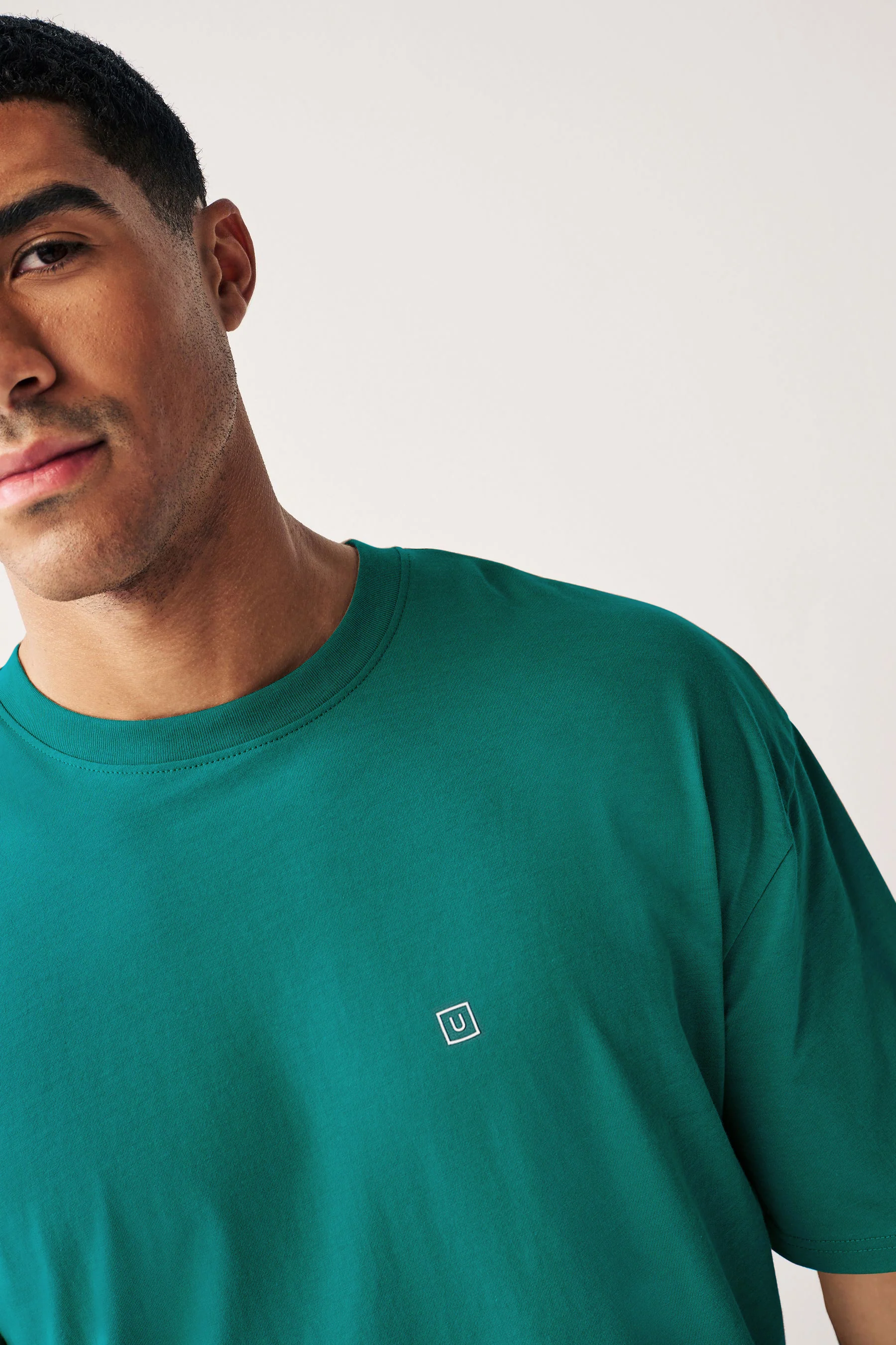 Men's Aventurine Green Solid Round Neck Oversized Half Sleeve Cotton T-Shirt - Image 5