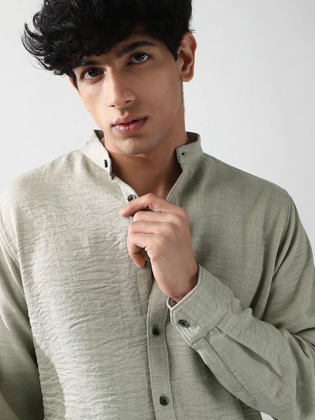 Men's Beige Linen Blend Full Sleeve Relaxed Fit Mandarin Collar Casual Solid Shirt - Image 5