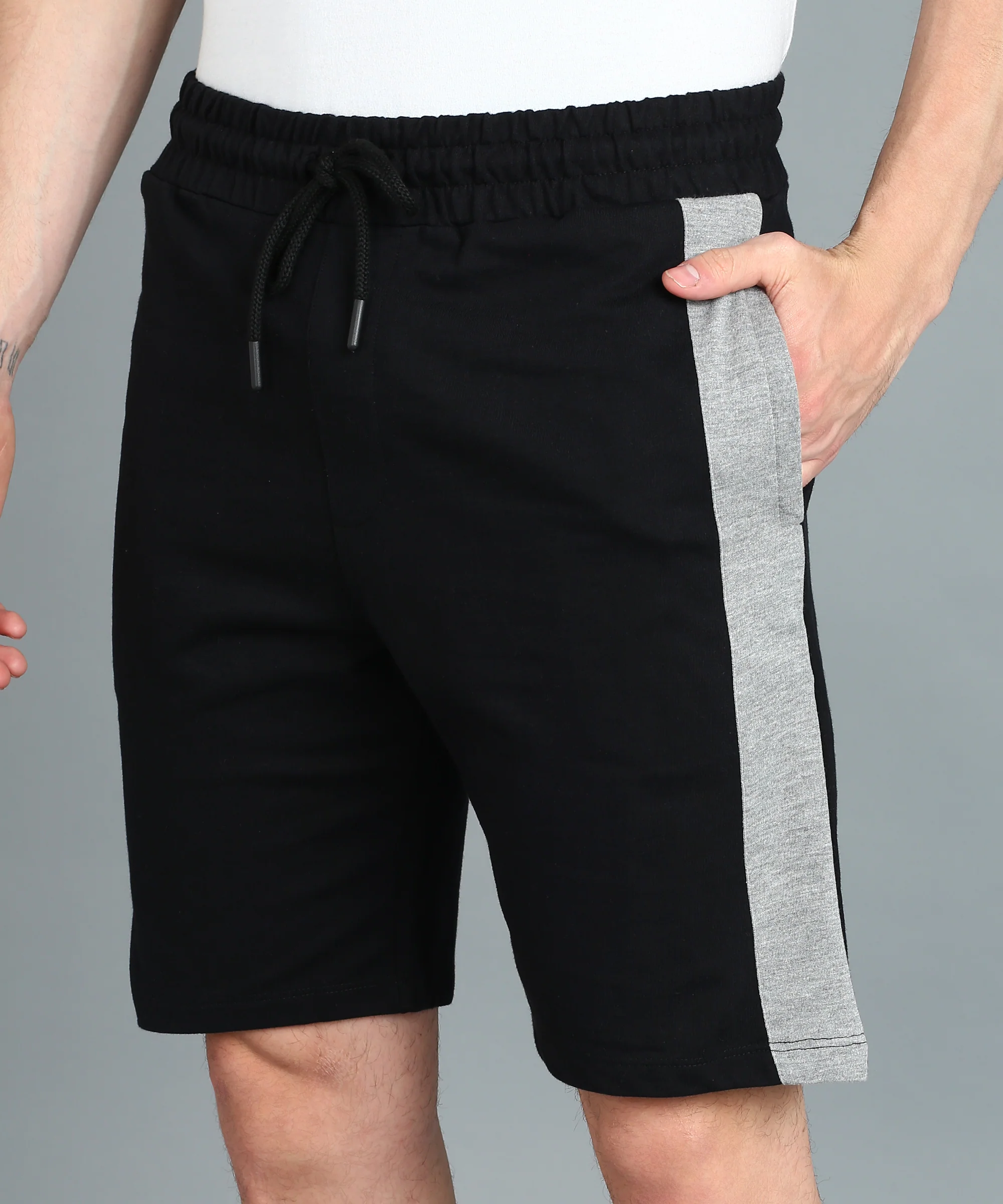 Men's Black Cotton Color-Block Regular Shorts Stretchable - Image 5