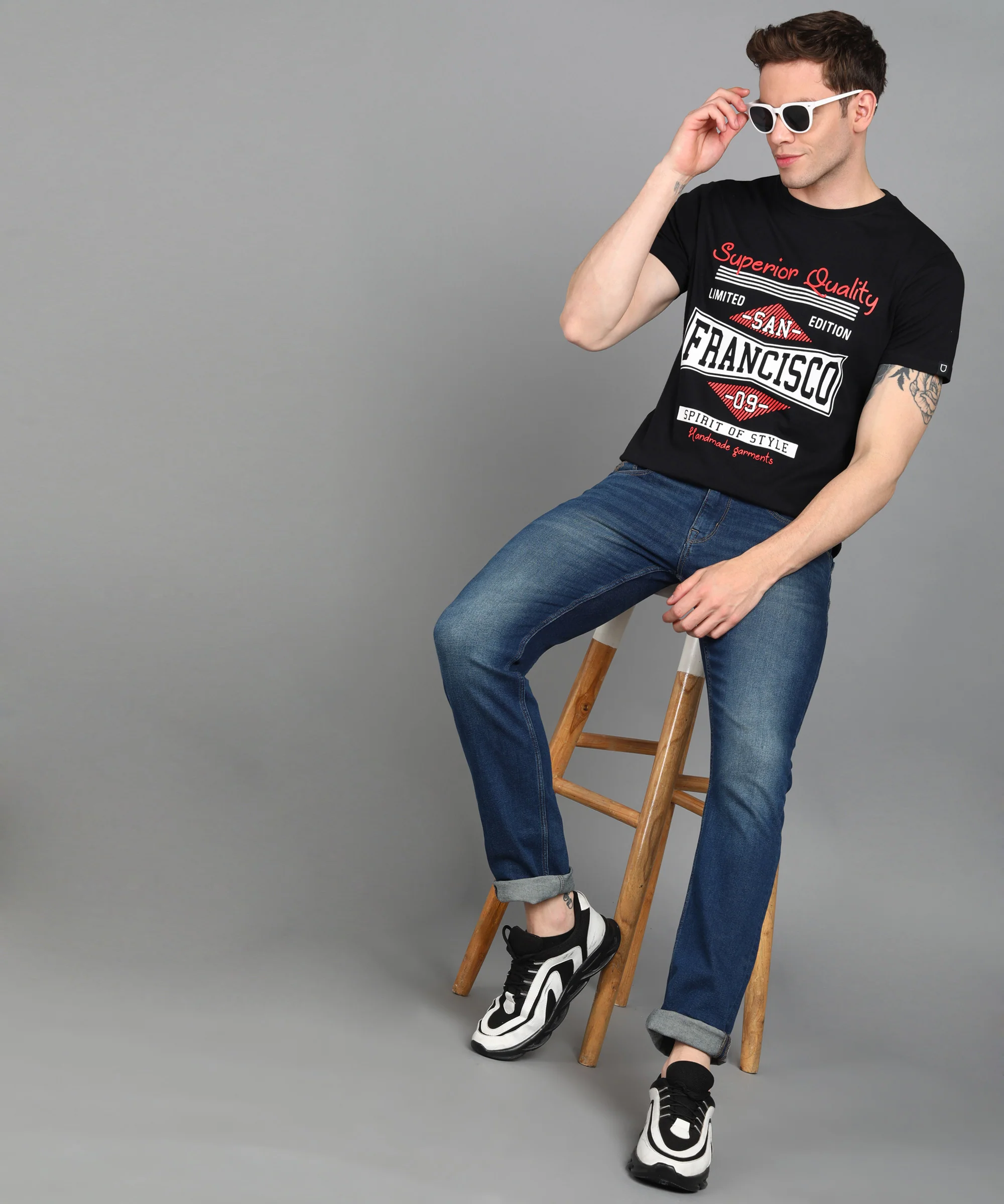 Men's Black Graphic Printed Round Neck Half Sleeve Slim Fit Cotton T-Shirt - Image 4