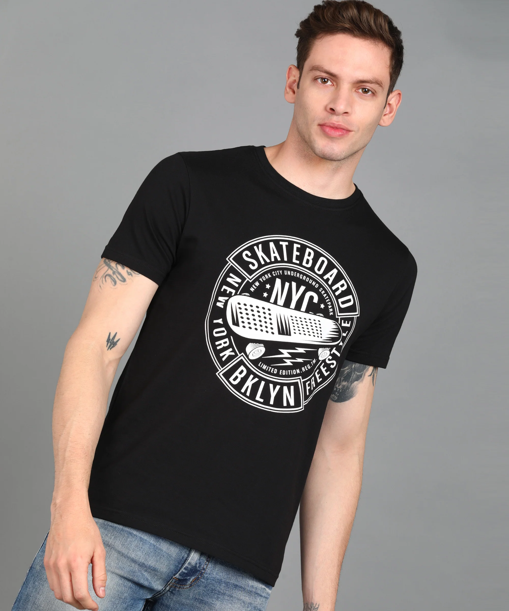 Urbano Fashion Men's Black Graphic Printed Round Neck Half Sleeve Slim Fit Cotton T-Shirt - Image 2
