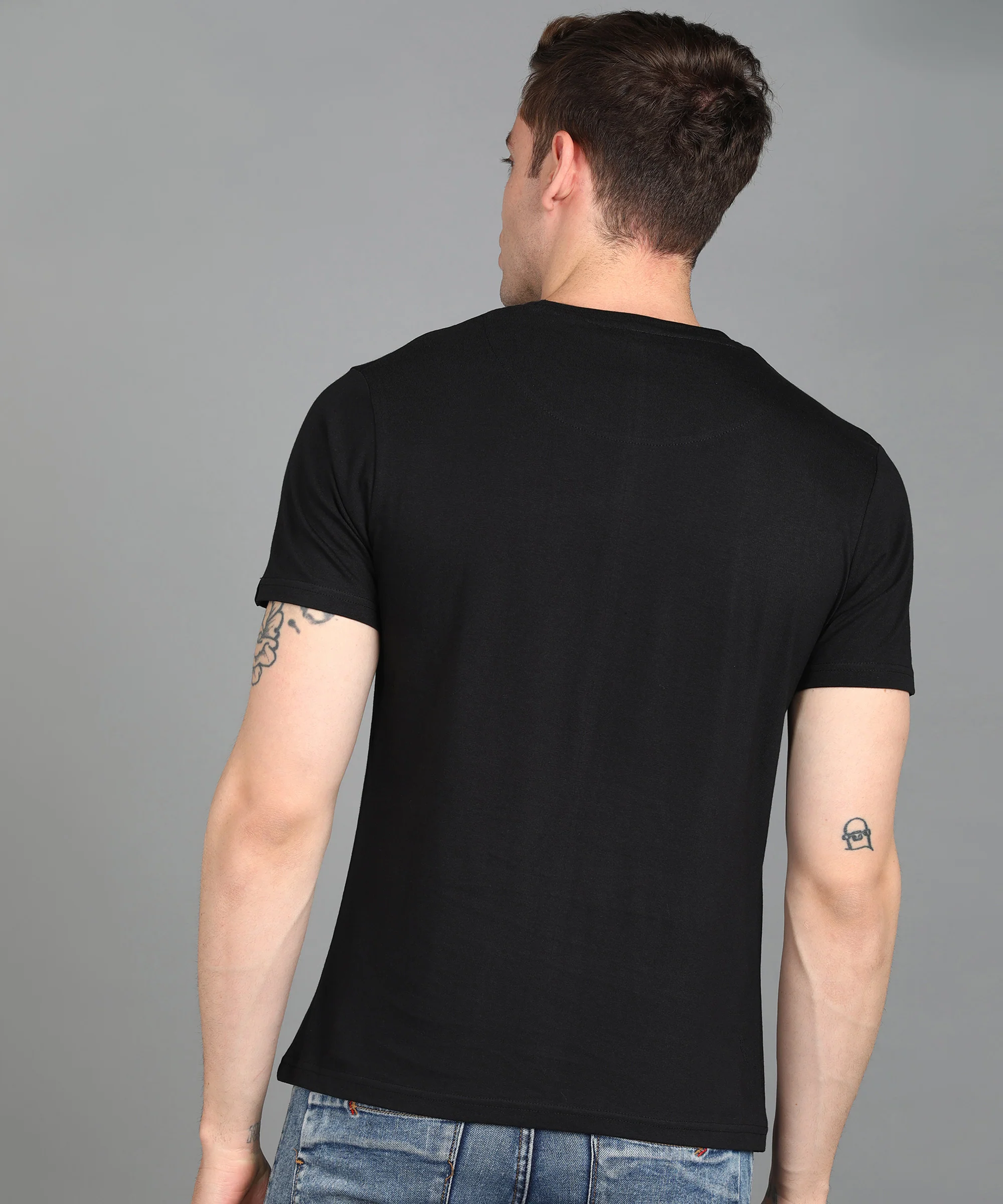 Urbano Fashion Men's Black Graphic Printed Round Neck Half Sleeve Slim Fit Cotton T-Shirt - Image 3
