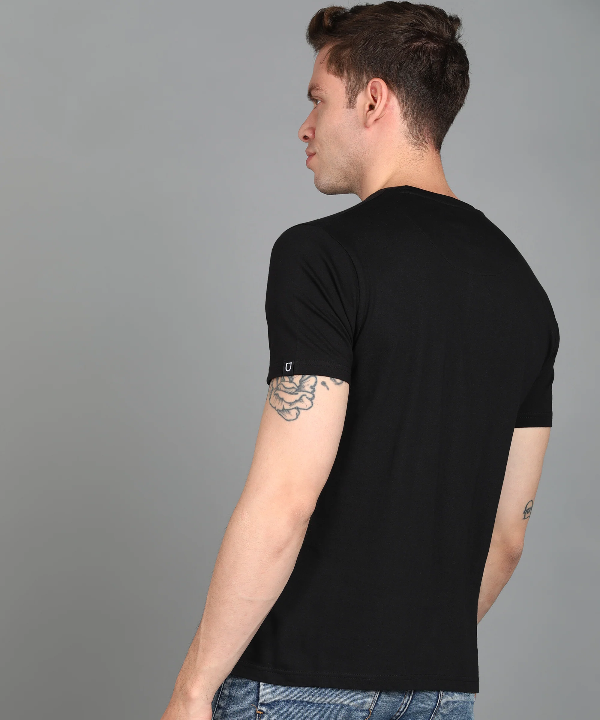 Urbano Fashion Men's Black Graphic Printed Round Neck Half Sleeve Slim Fit Cotton T-Shirt - Image 3