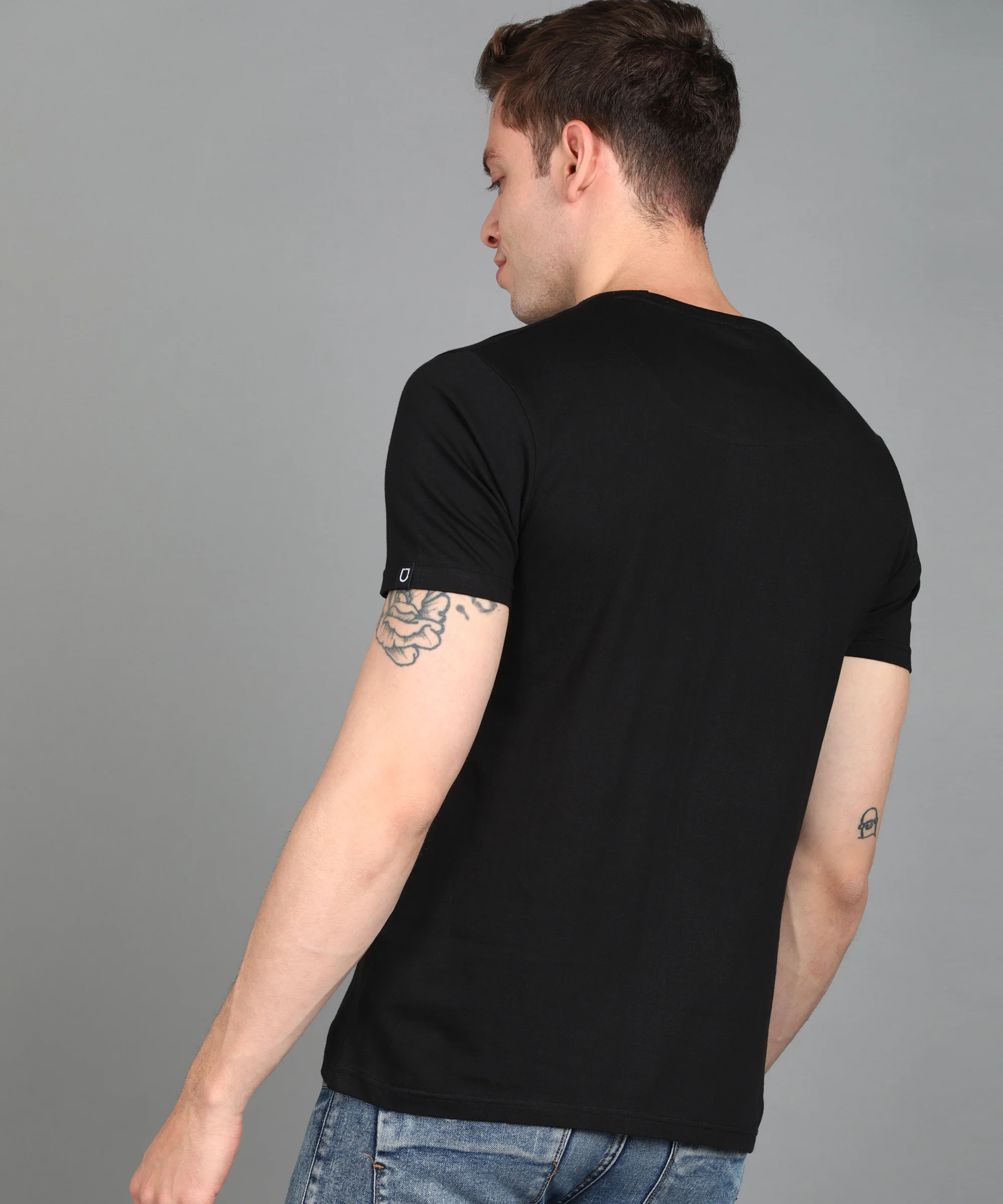 Urbano Fashion Men's Black Graphic Printed Round Neck Half Sleeve Slim Fit Cotton T-Shirt - Image 3