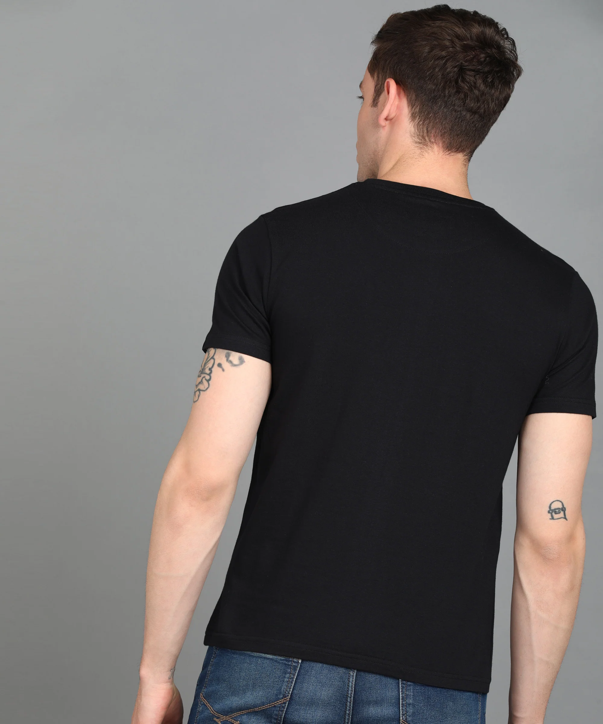 Urbano Fashion Men's Black Graphic Printed Round Neck Half Sleeve Slim Fit Cotton T-Shirt - Image 3