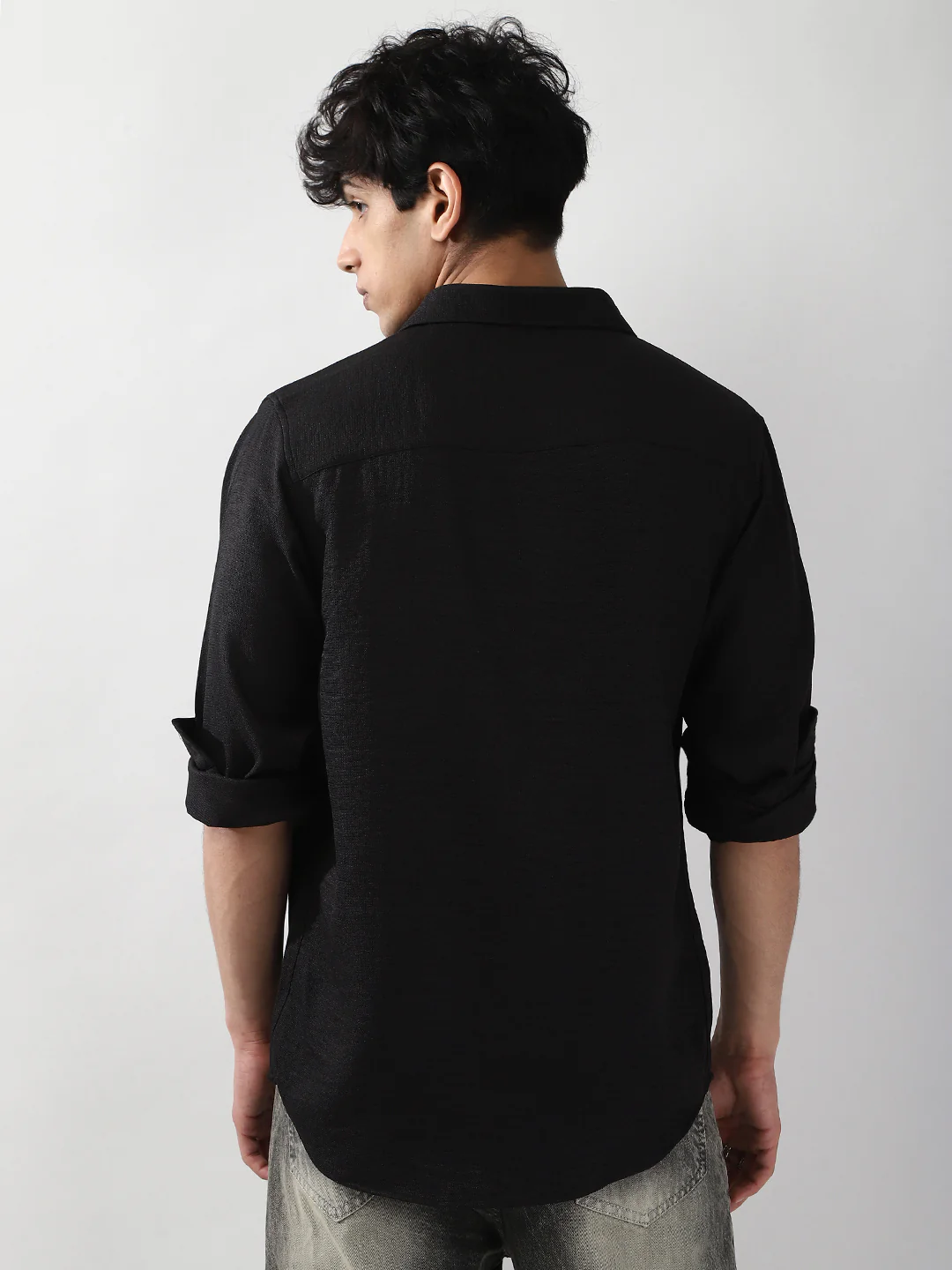 Men's Black Linen Blend Full Sleeve Relaxed Fit Casual Solid Shirt - Image 3