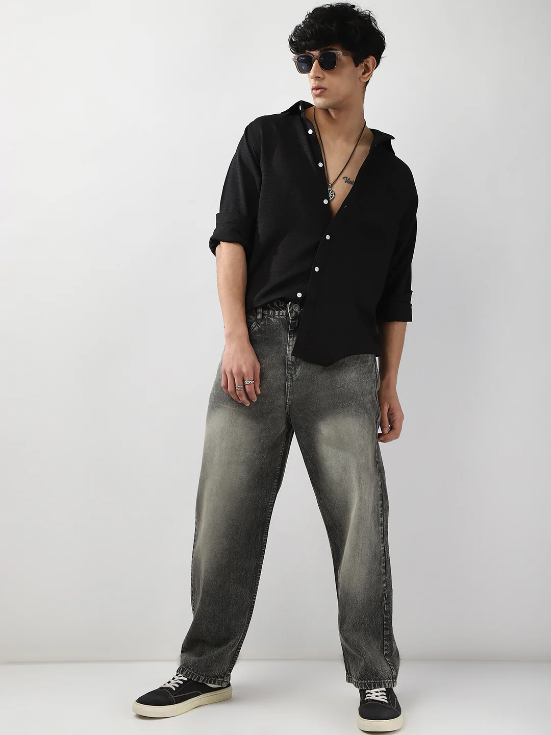 Men's Black Linen Blend Full Sleeve Relaxed Fit Casual Solid Shirt - Image 4