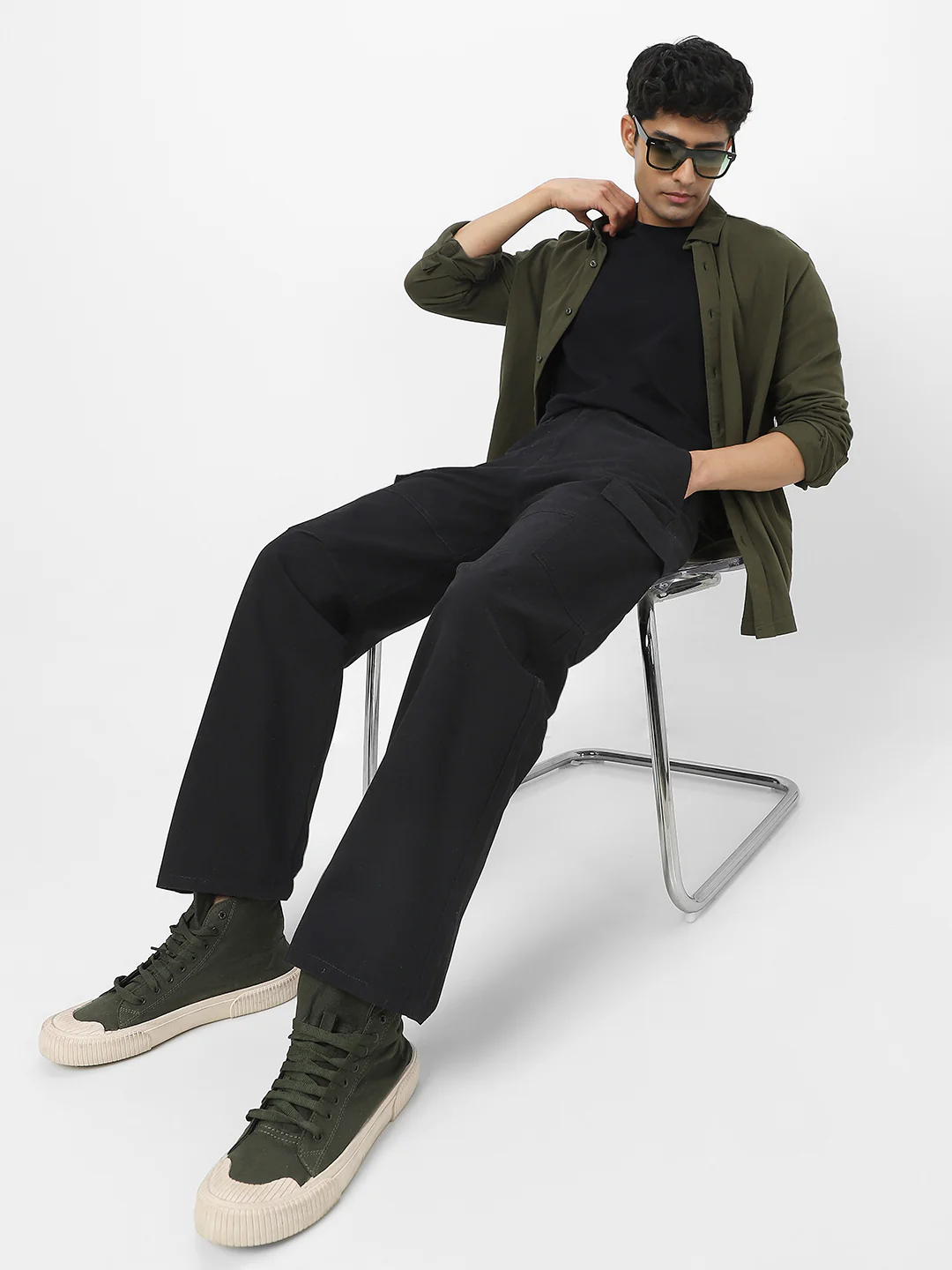 Men's Black Loose Baggy Fit Solid Cargo Chino Pant with 6 Pockets Non-Stretchable - Image 4
