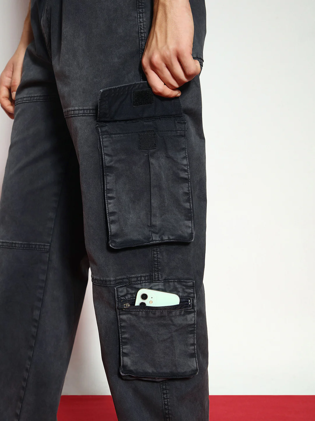 Men's Black Loose Baggy Fit Travel Cargo Jeans With 8 Pockets Stretchable - Image 5