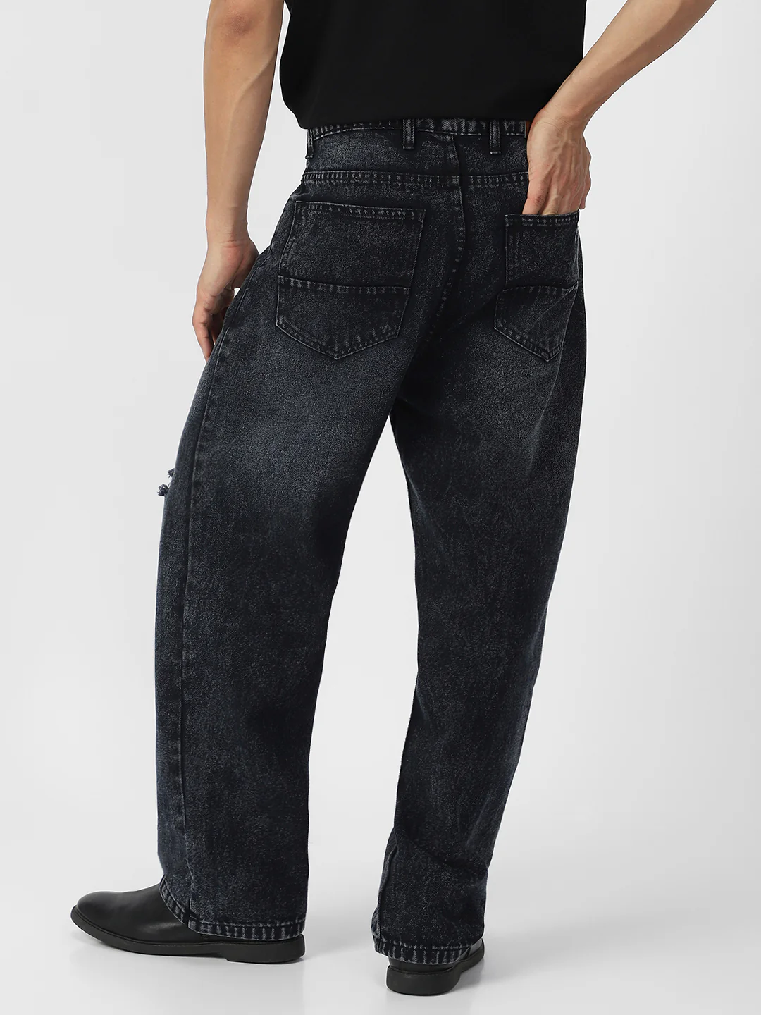 Men's Black Loose Baggy Fit Washed Distressed/Torn Jeans Non-Stretchable - Image 3