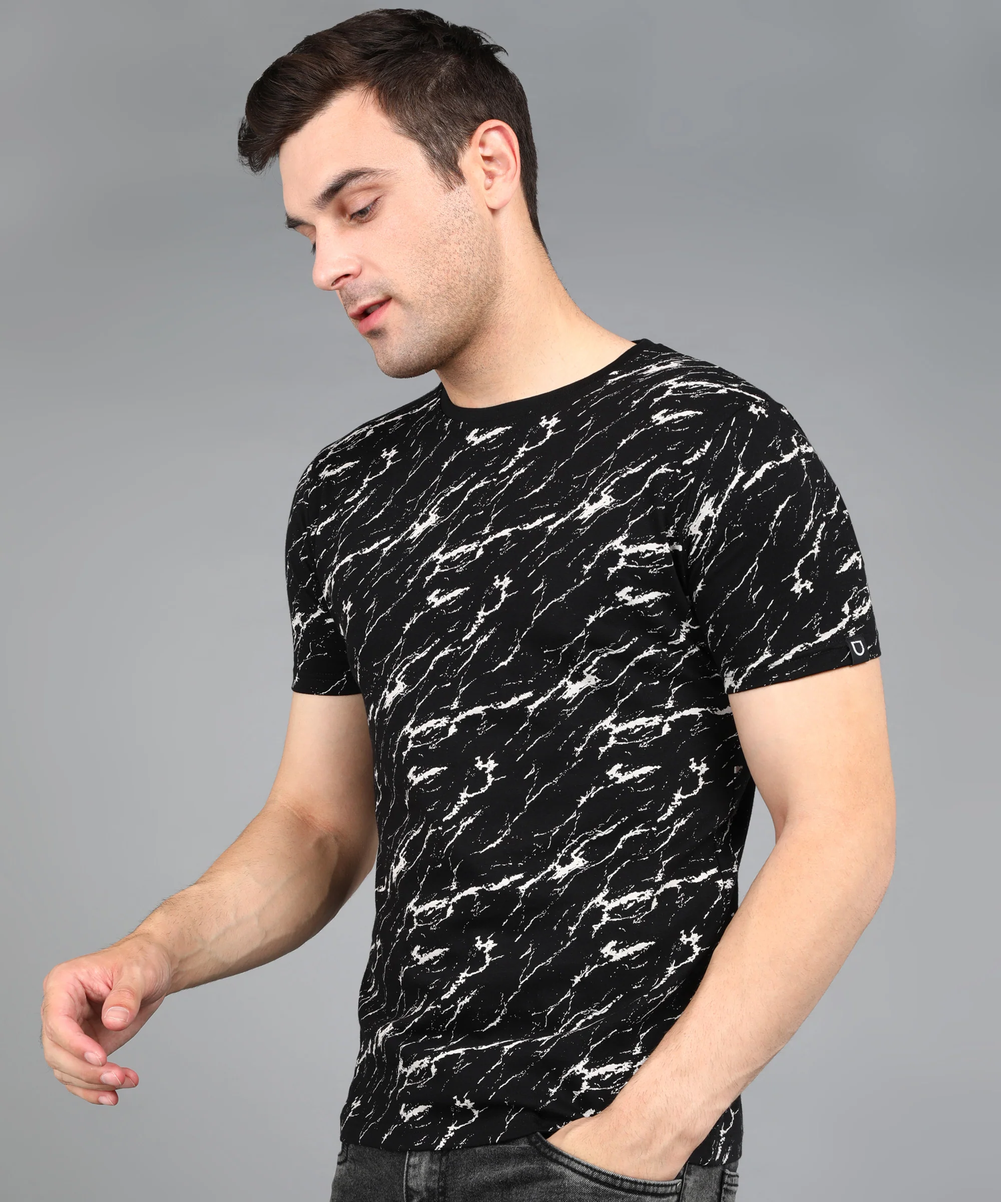 Men's Black Printed Round Neck Half Sleeve Slim Fit Cotton T-Shirt - Image 2