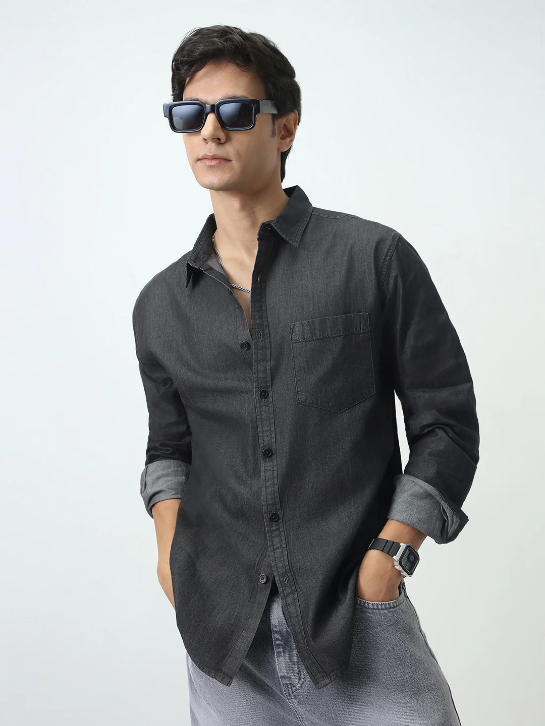 Men's Black Regular Fit Full Sleeve Solid Denim Shirt