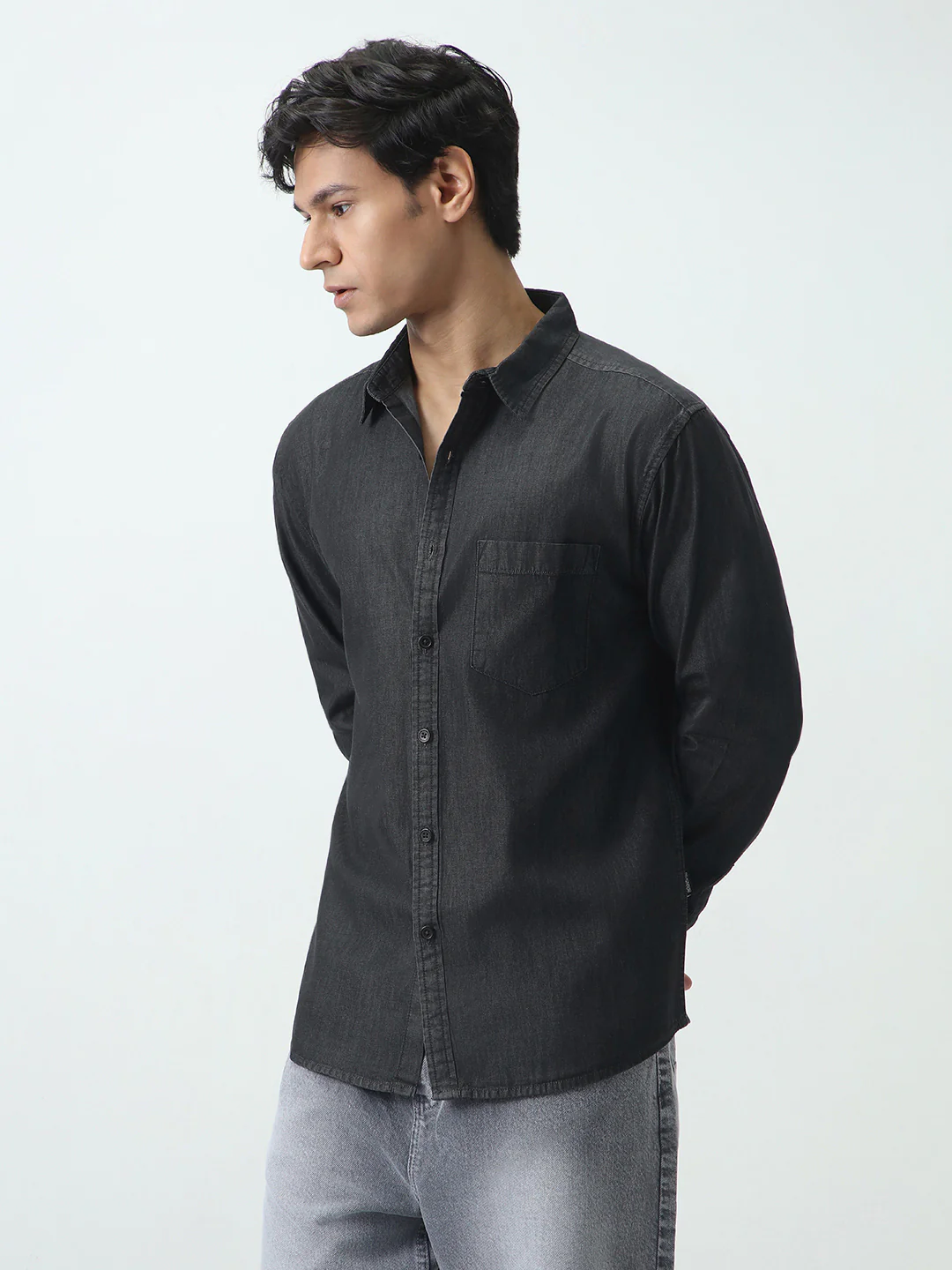 Men's Black Regular Fit Full Sleeve Solid Denim Shirt - Image 2