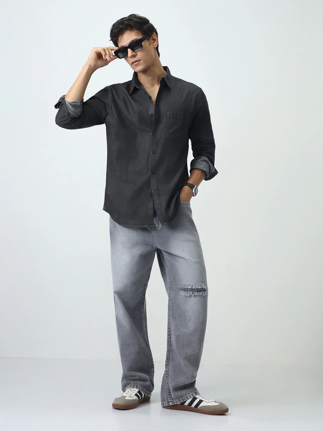 Men's Black Regular Fit Full Sleeve Solid Denim Shirt - Image 4