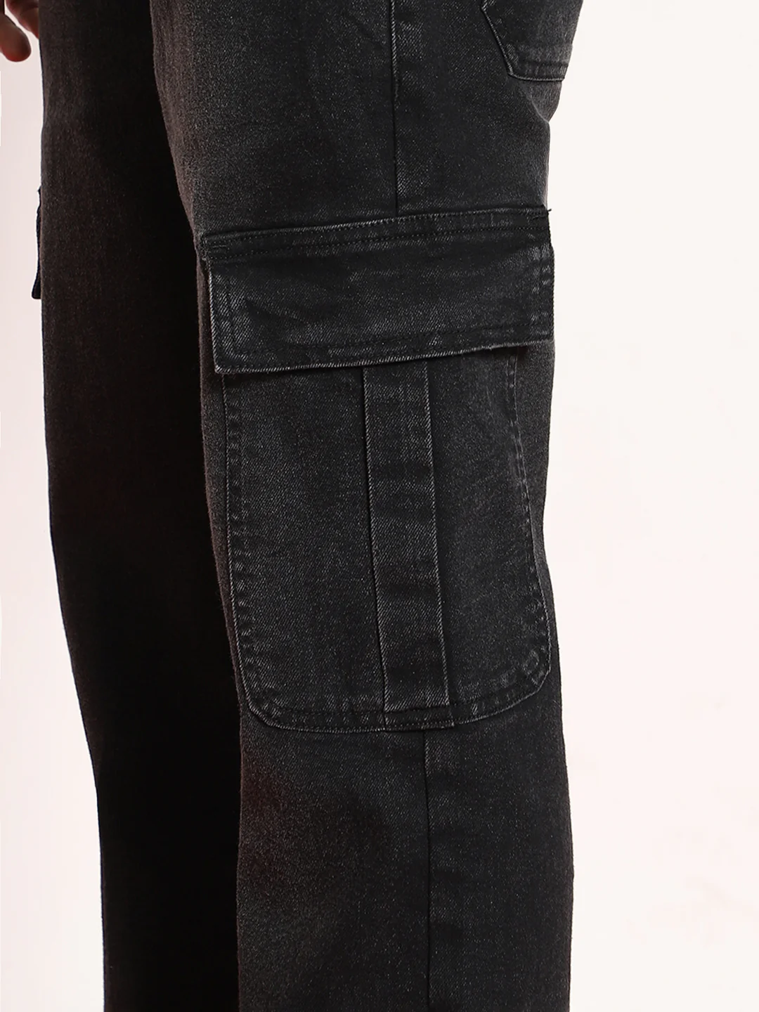 Men's Black Regular Fit Washed Cargo Jeans With 6 Pockets Stretchable - Image 5