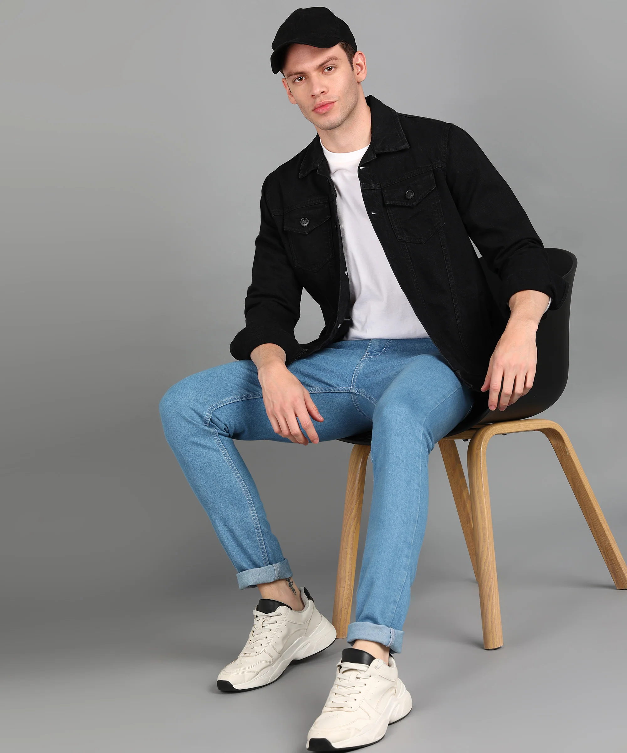 Men's Black Regular Fit Washed Full Sleeve Denim Jacket - Image 5