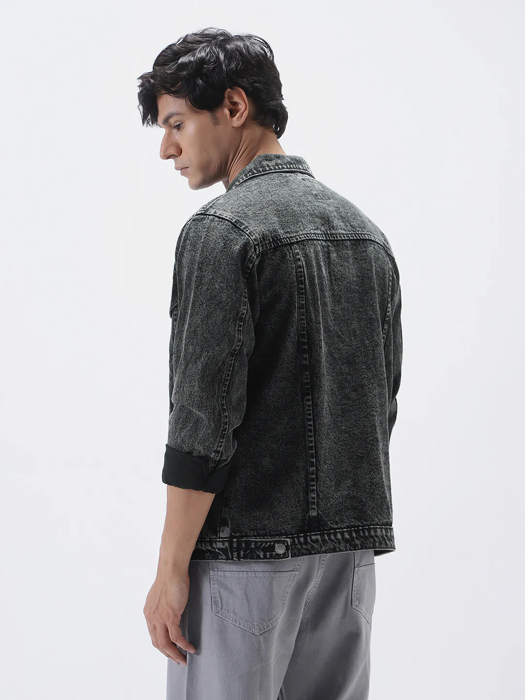Men's Black Regular Fit Washed Full Sleeve Denim Jacket - Image 3