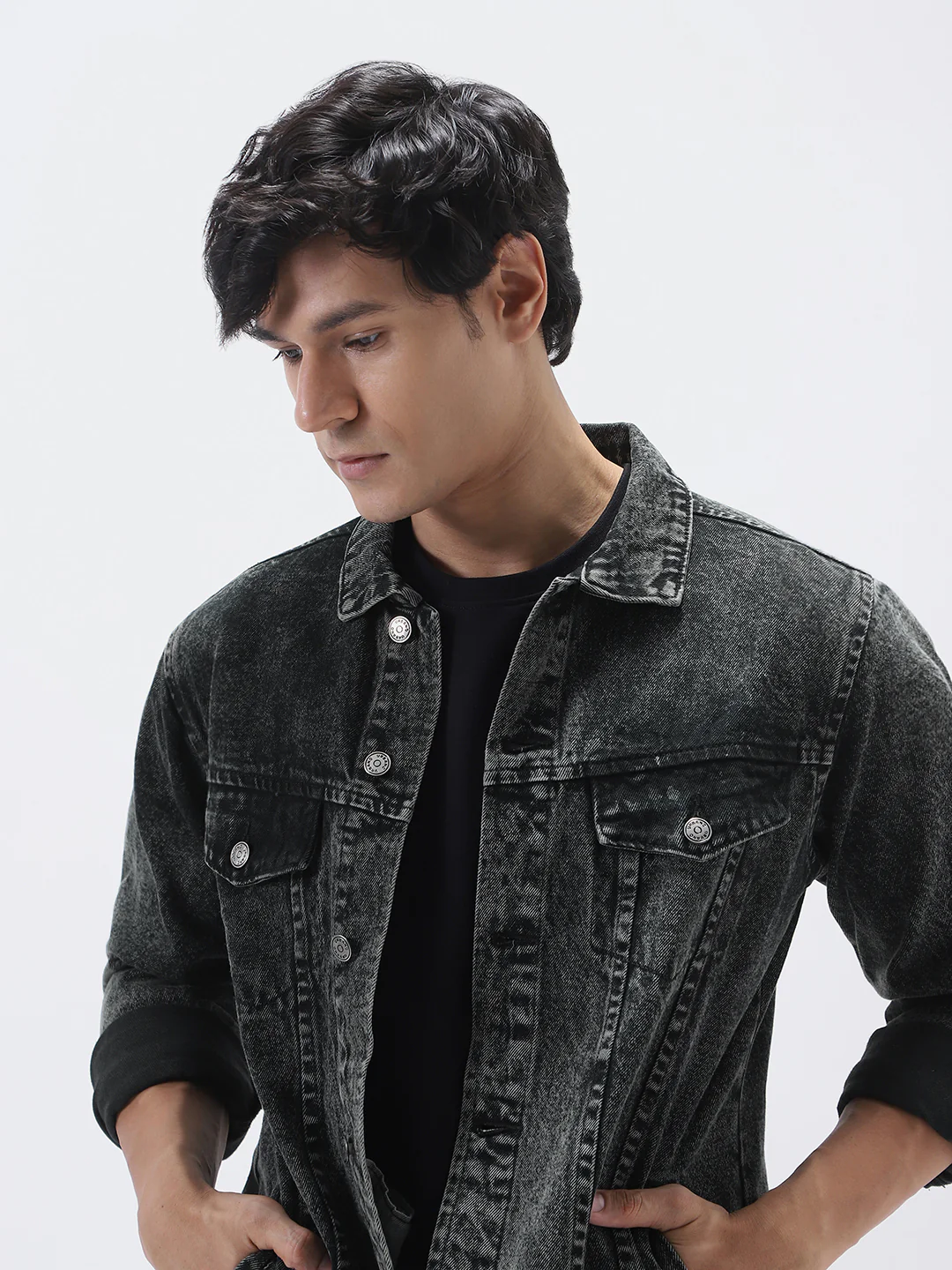 Men's Black Regular Fit Washed Full Sleeve Denim Jacket - Image 6