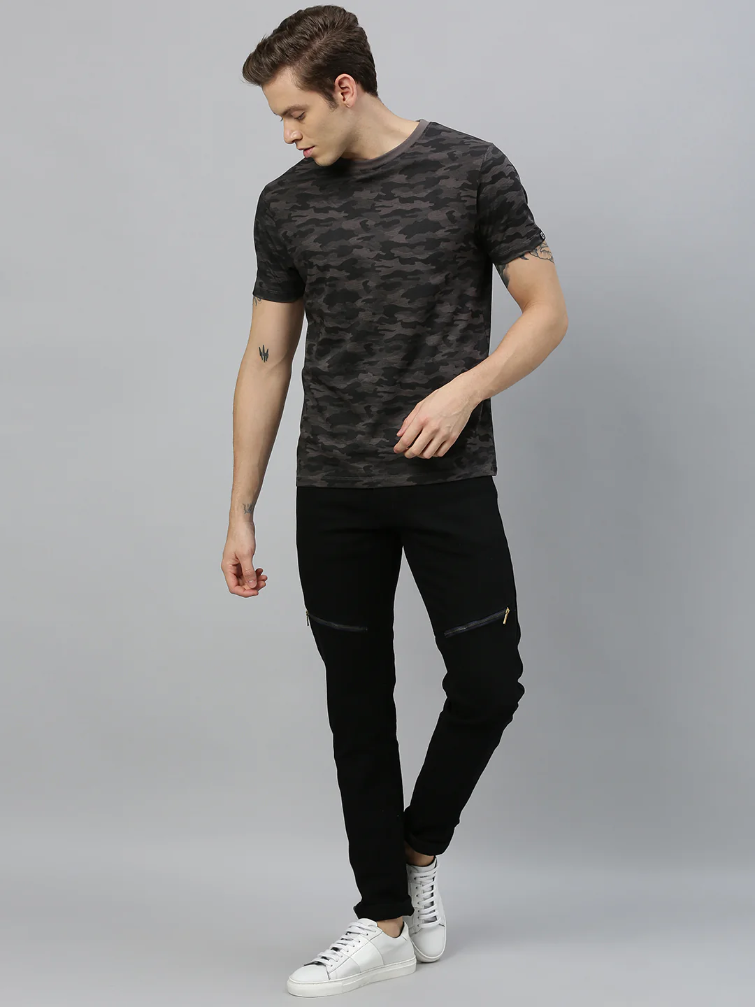 Men's Black Slim Fit Stretch Zippered Jeans - Image 4