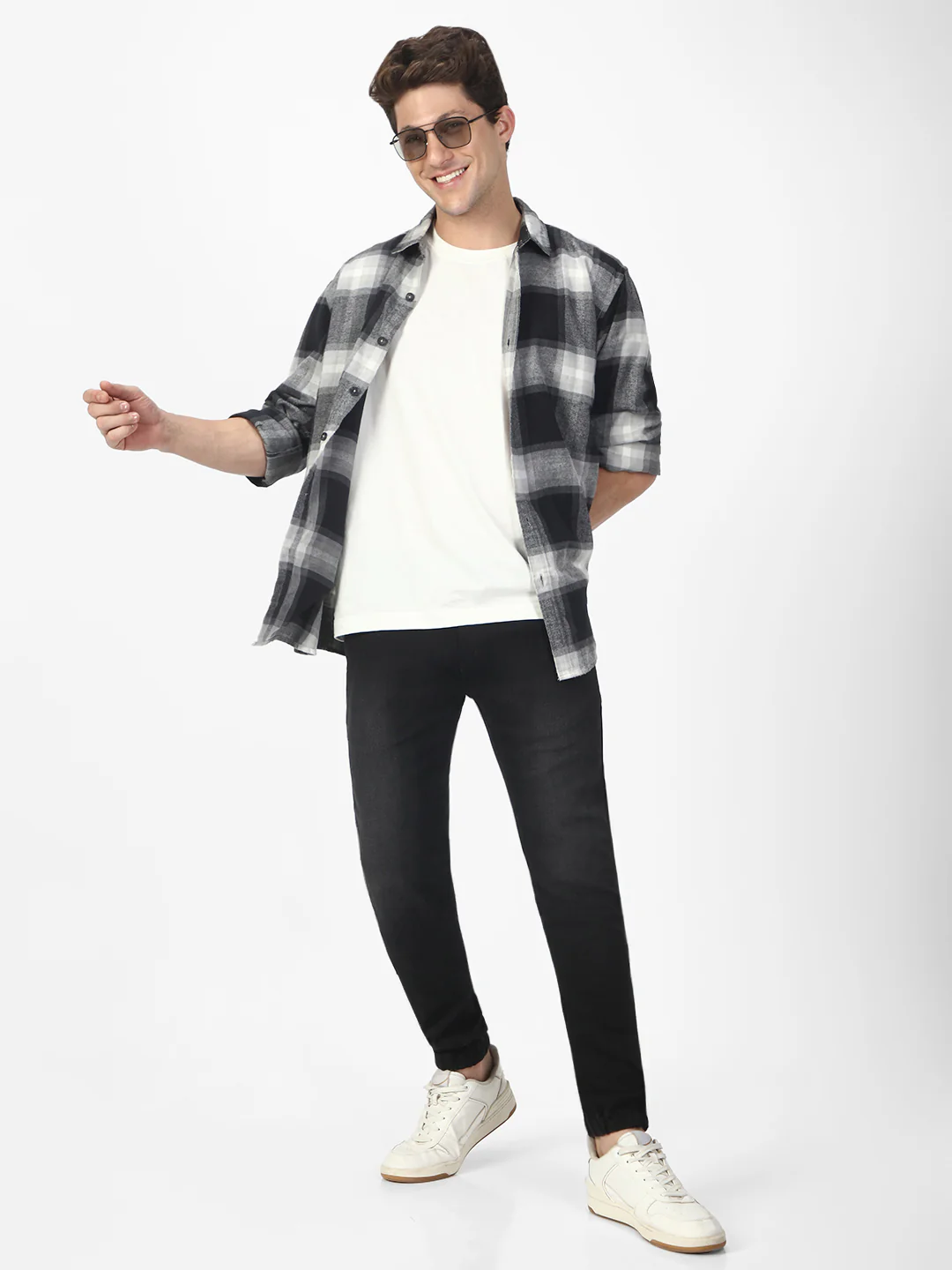 Men's Black Slim Fit Washed Jogger Jeans Stretchable - Image 4