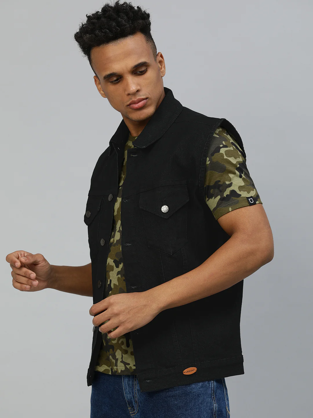 Men's Black Slim Fit Washed Sleeveless Denim Jacket - Image 3