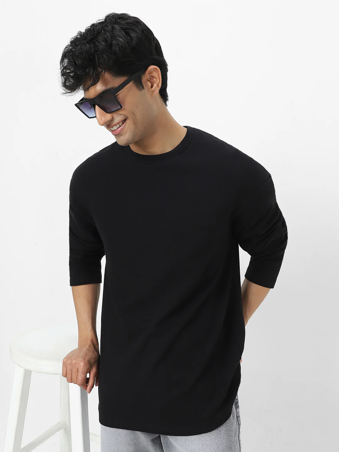 Men's Black Textured Round Neck Oversized Full Sleeve Cotton T-Shirt - Image 2