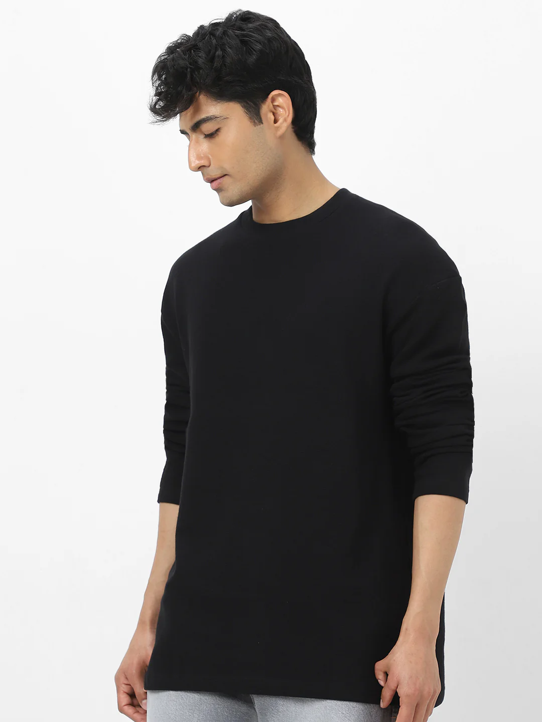 Men's Black Textured Round Neck Oversized Full Sleeve Cotton T-Shirt - Image 4
