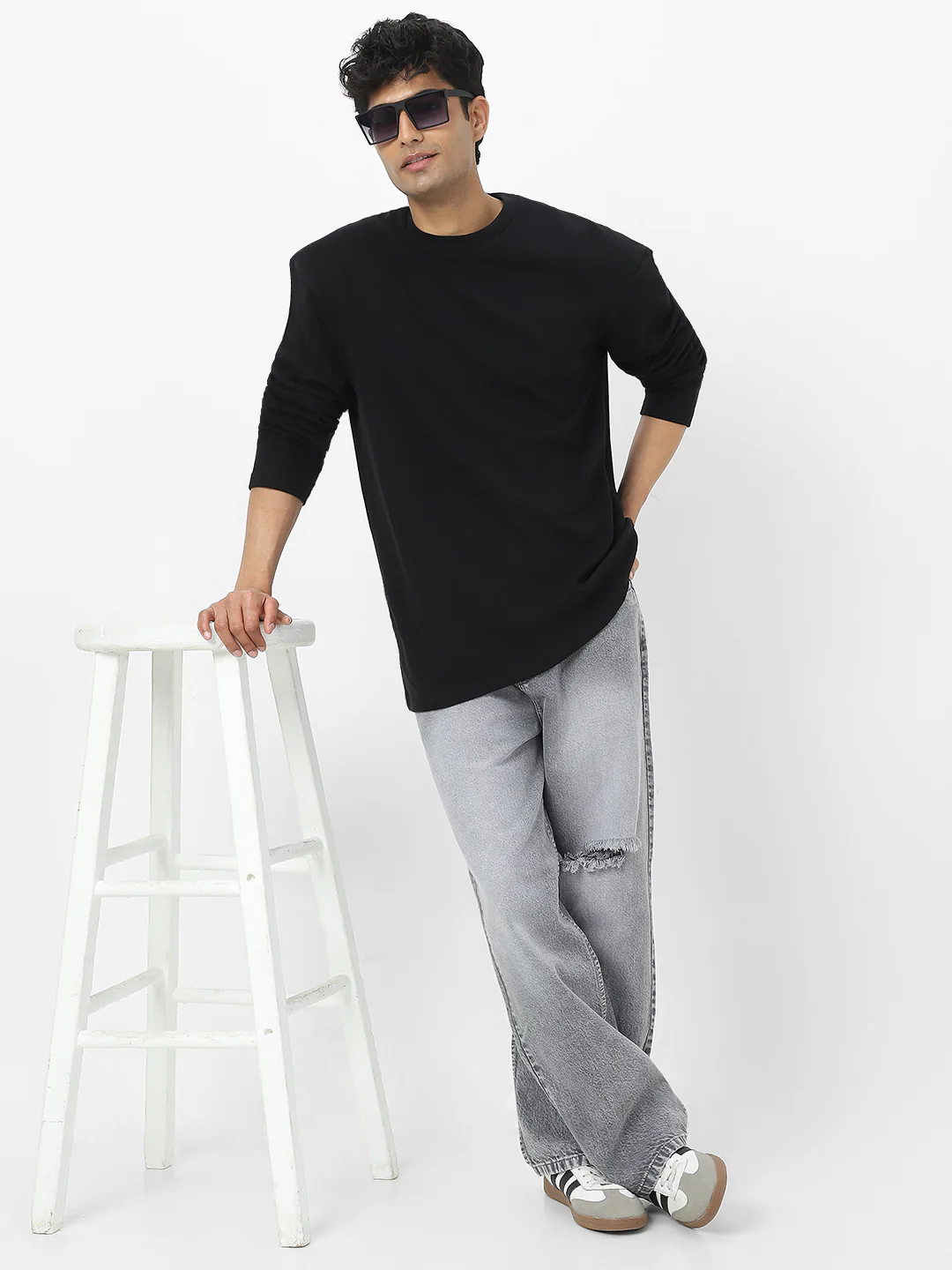 Men's Black Textured Round Neck Oversized Full Sleeve Cotton T-Shirt - Image 6