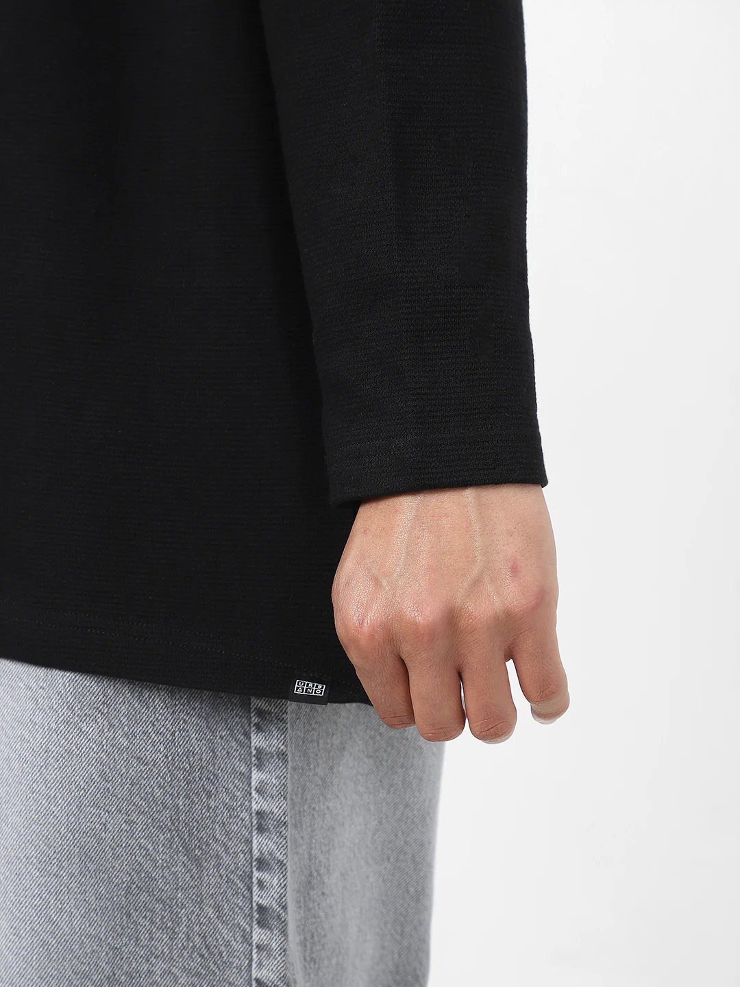 Men's Black Textured Round Neck Oversized Full Sleeve Cotton T-Shirt - Image 7