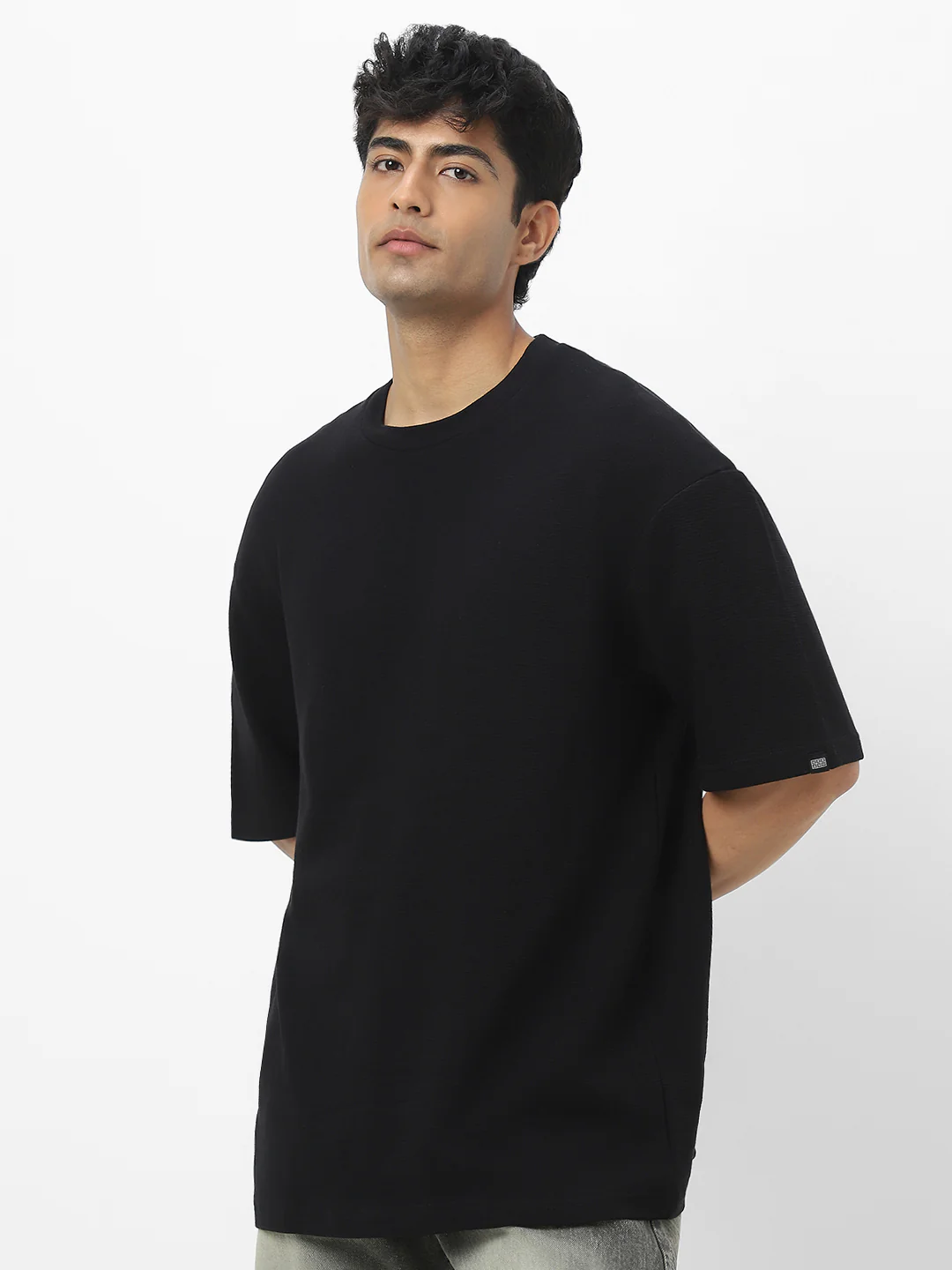 Men's Black Textured Round Neck Oversized Half Sleeve Cotton T-Shirt - Image 3