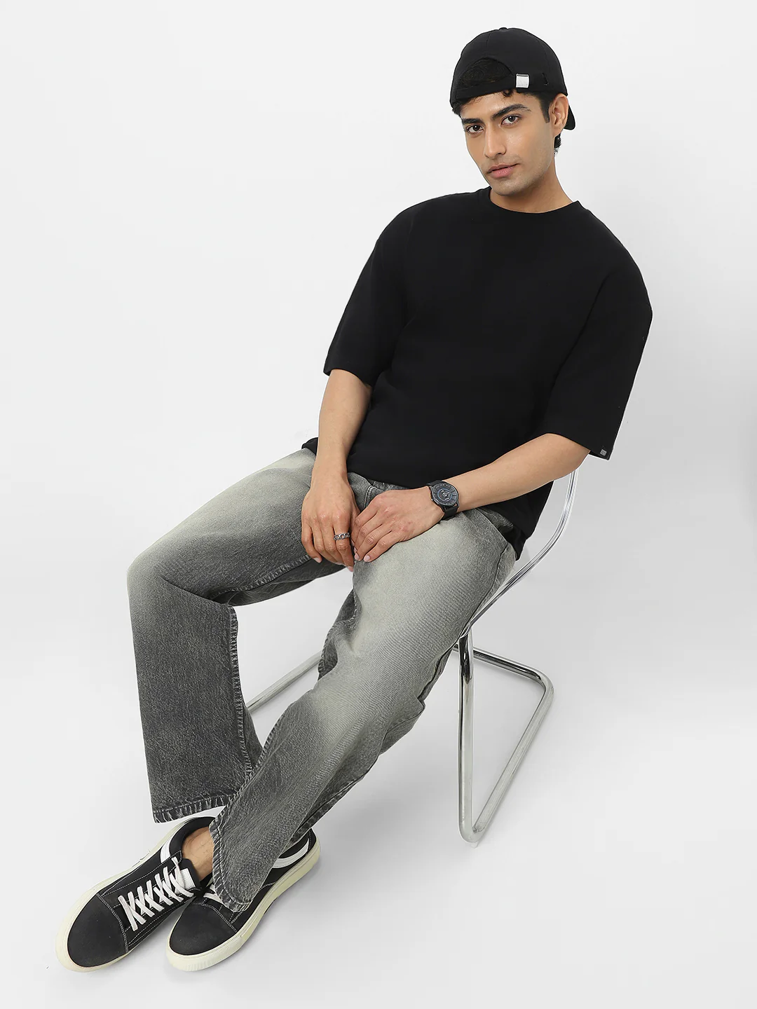 Men's Black Textured Round Neck Oversized Half Sleeve Cotton T-Shirt - Image 5