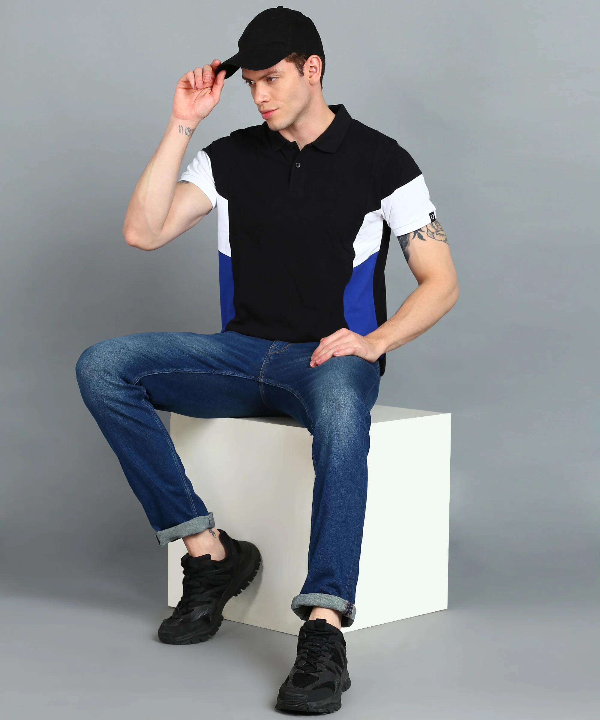 Men's Black, White, Royal Blue Colour-Block Slim Fit Half Sleeve Cotton Polo T-Shirt - Image 4