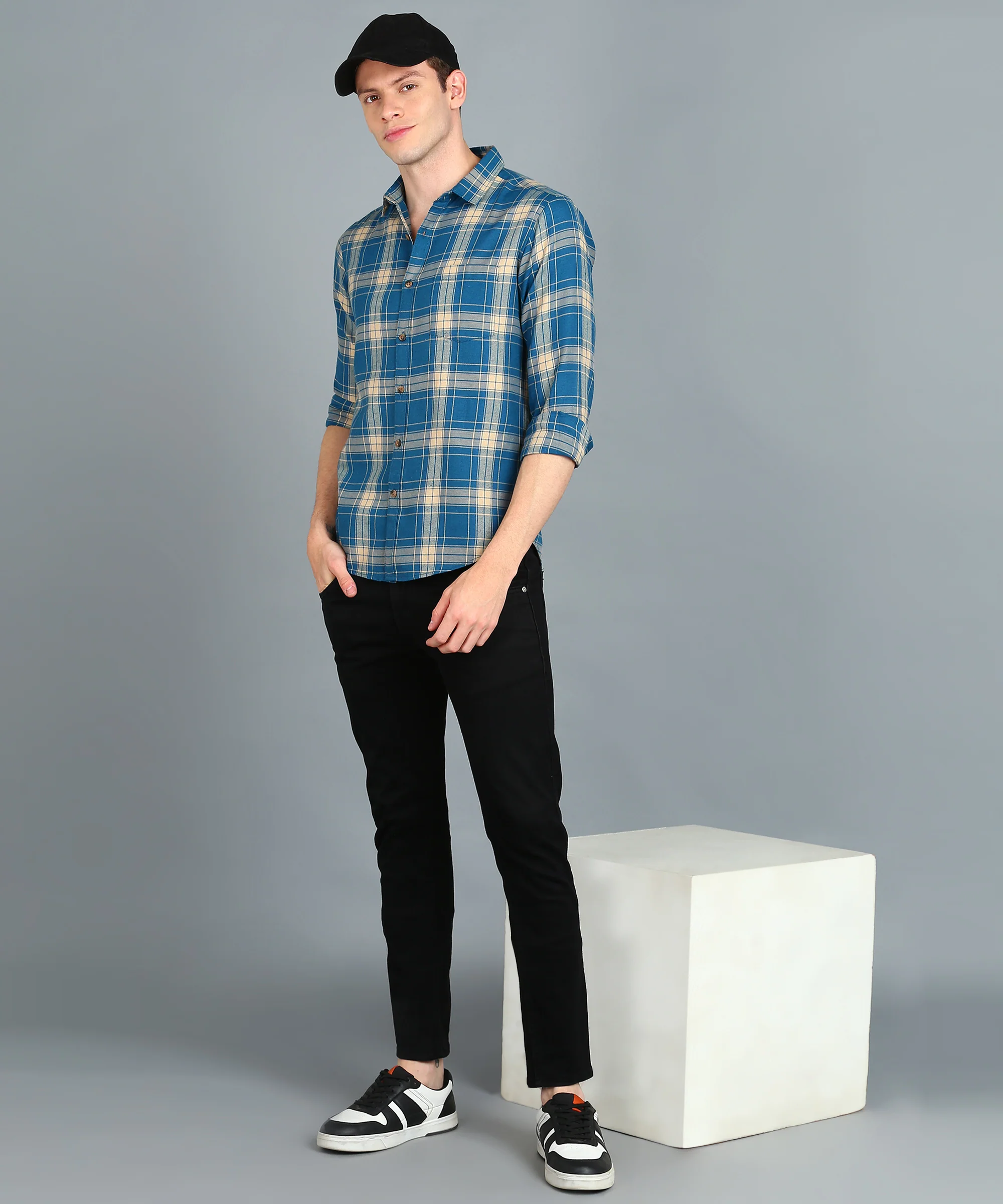 Men's Blue Cotton Full Sleeve Slim Fit Casual Checkered Shirt - Image 4