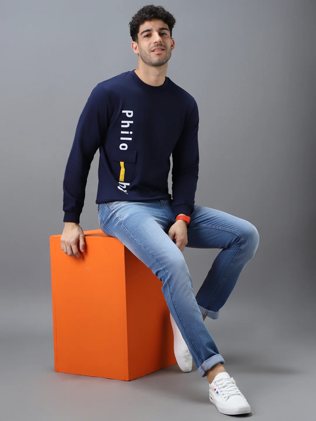 Men's Blue Cotton Graphic Print Round Neck Sweatshirt - Image 4