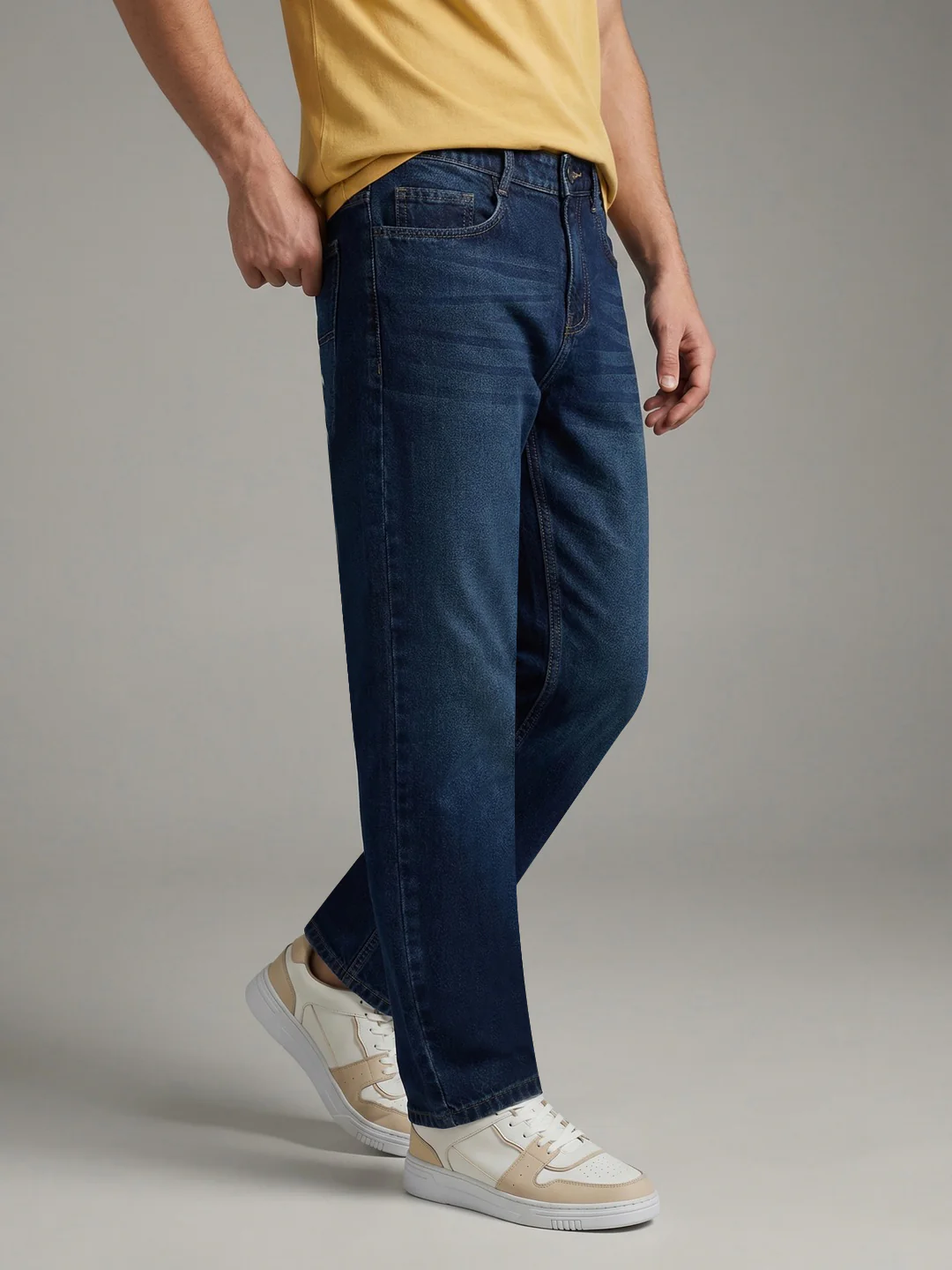 Men's Blue Relaxed Fit Washed Denim Jeans Non-Stretchable - Image 2