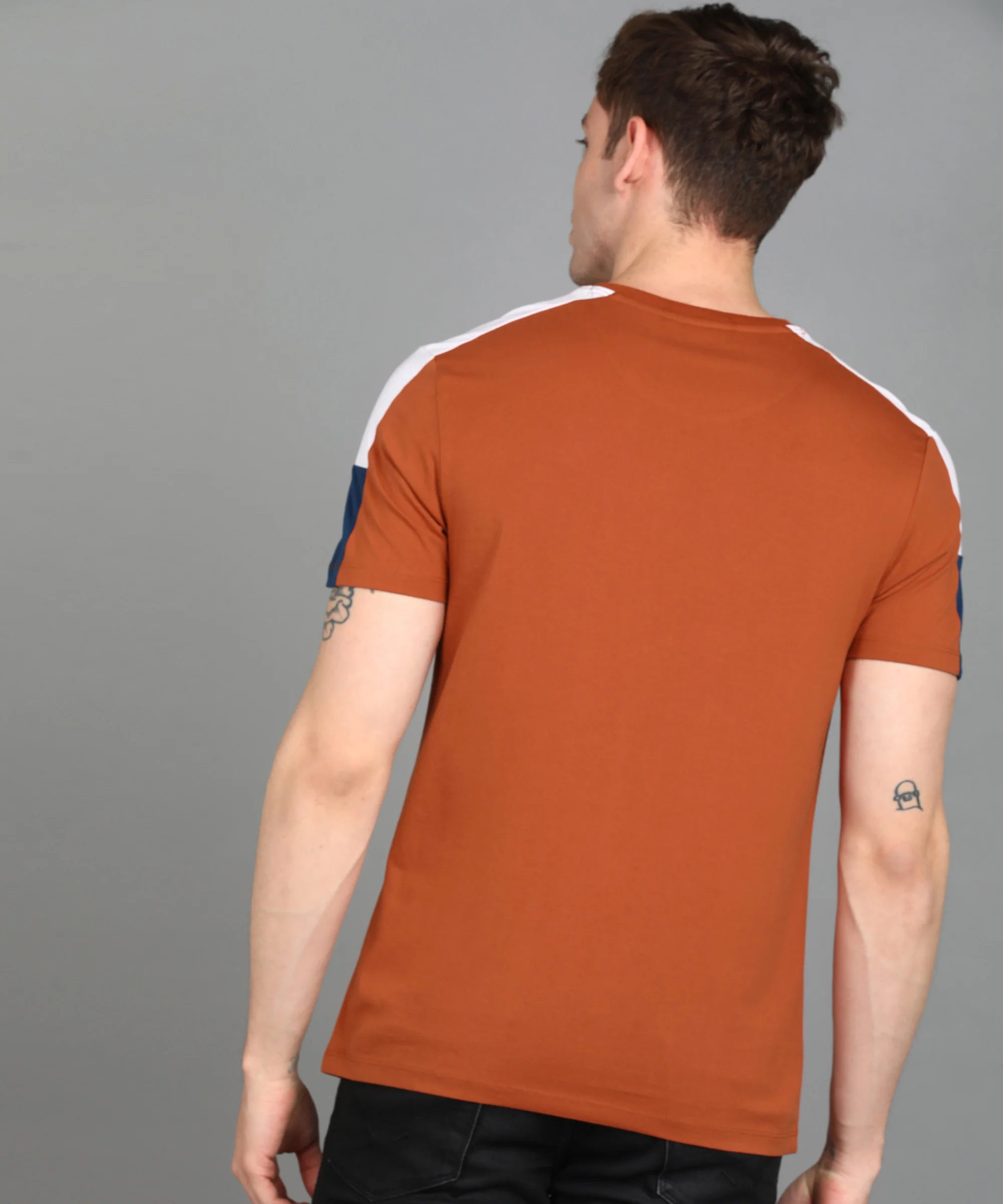 Men's Cotton Brown Colour-Block Slim Fit Half Sleeve T-Shirt - Image 3