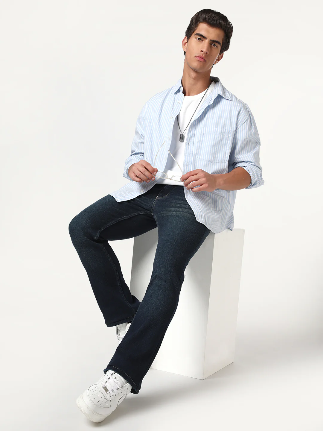 Men's Dark Blue Bootcut Fit Mid Rise Heavy Washed Jeans Stretchable - Image 4