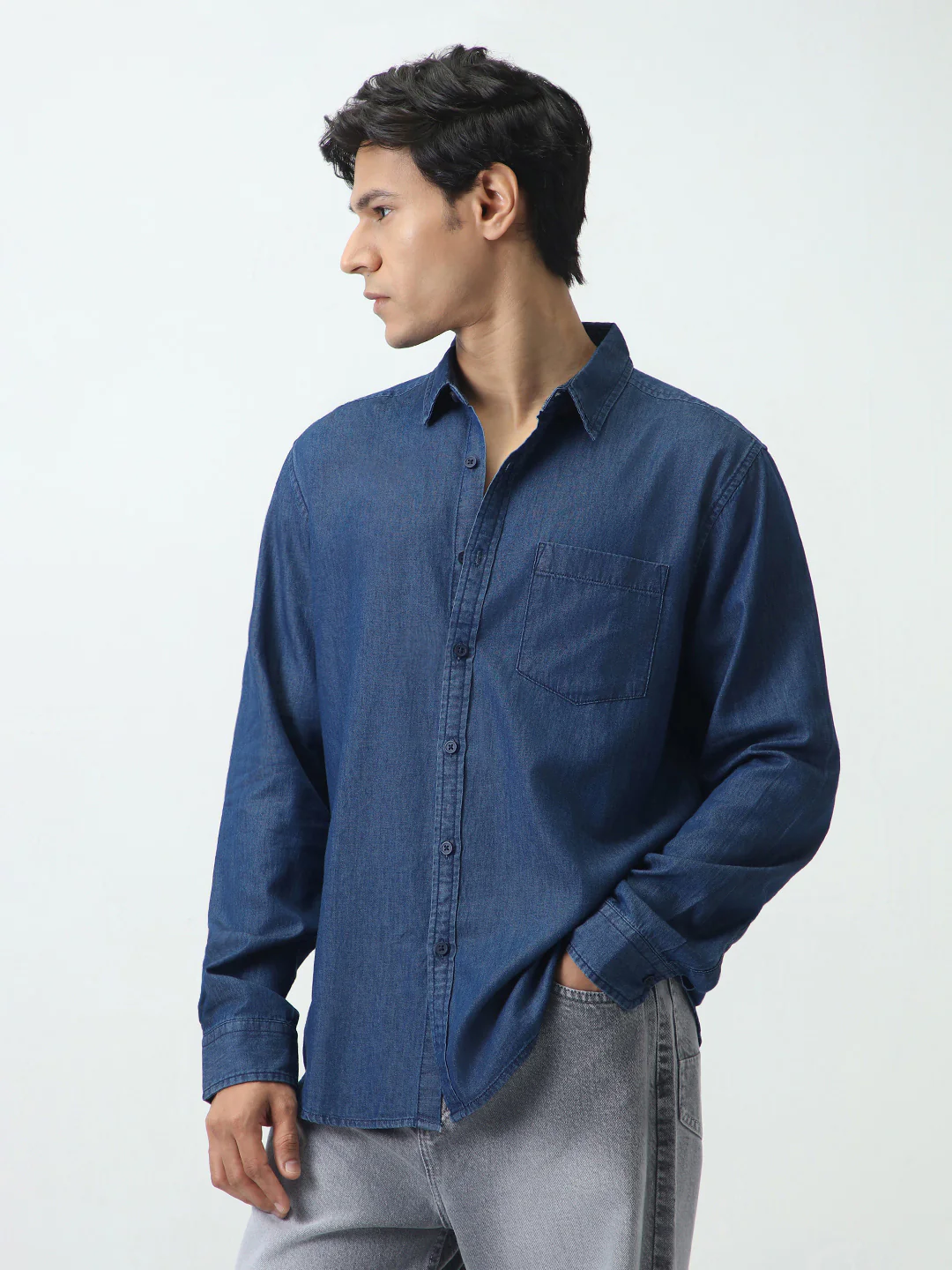 Men's Dark Blue Regular Fit Full Sleeve Solid Denim Shirt - Image 3