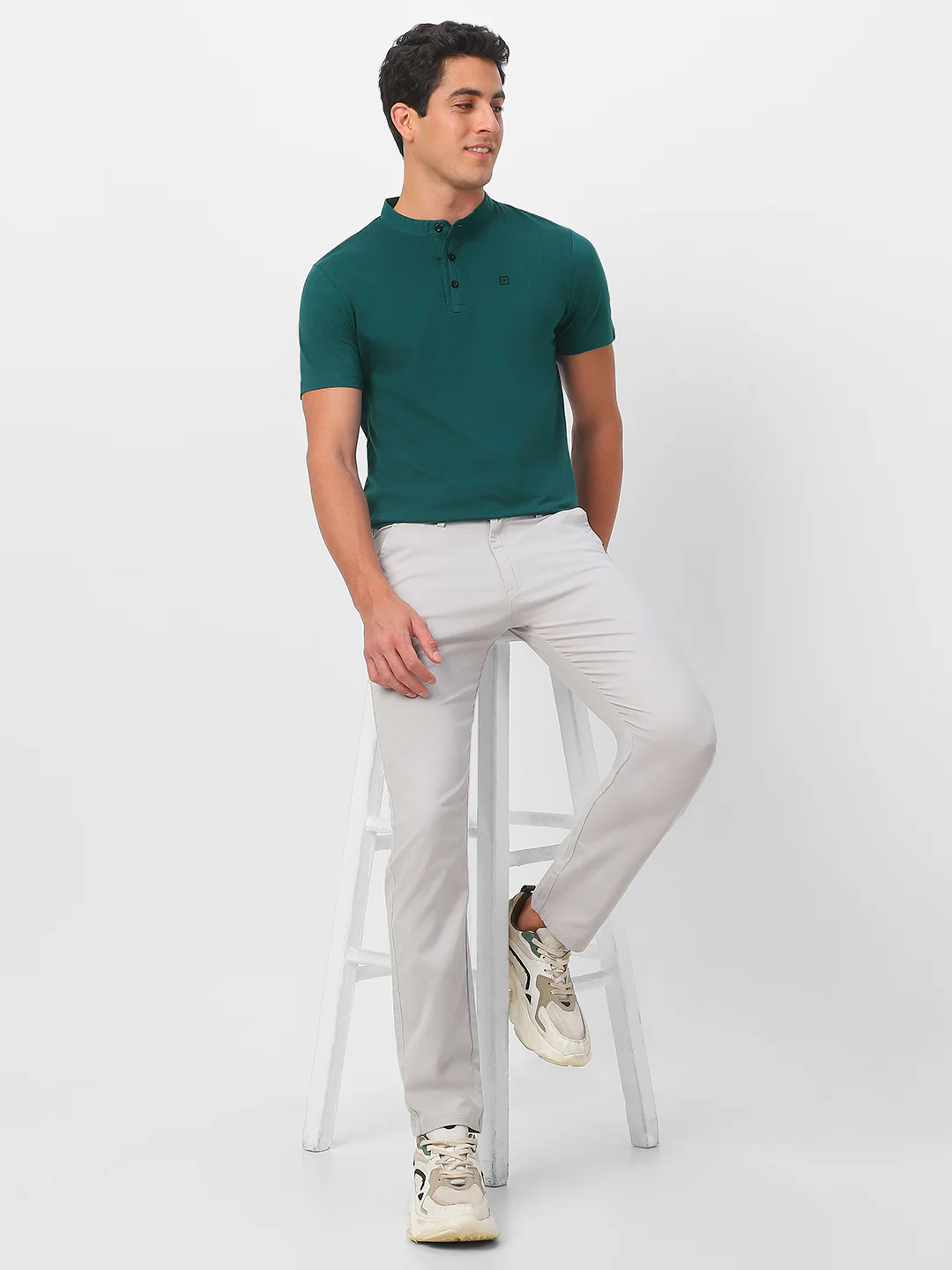 Men's Dark Green Solid Mandarin Collar Slim Fit Cotton T-Shirt - Image 5