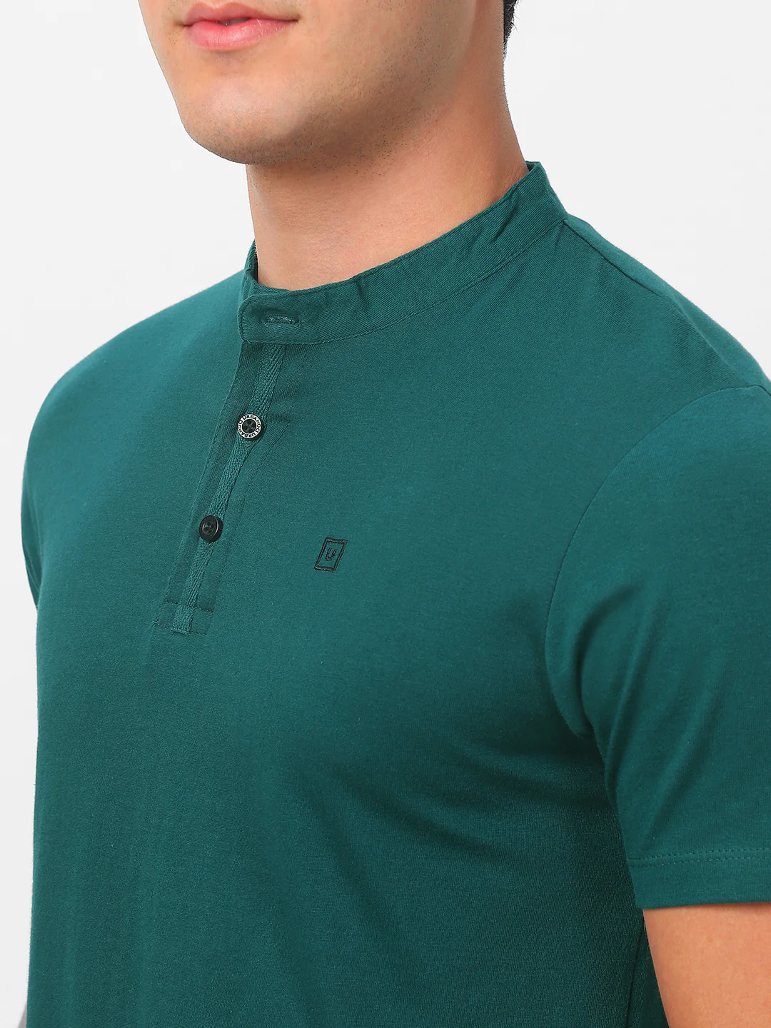 Men's Dark Green Solid Mandarin Collar Slim Fit Cotton T-Shirt - Image 6