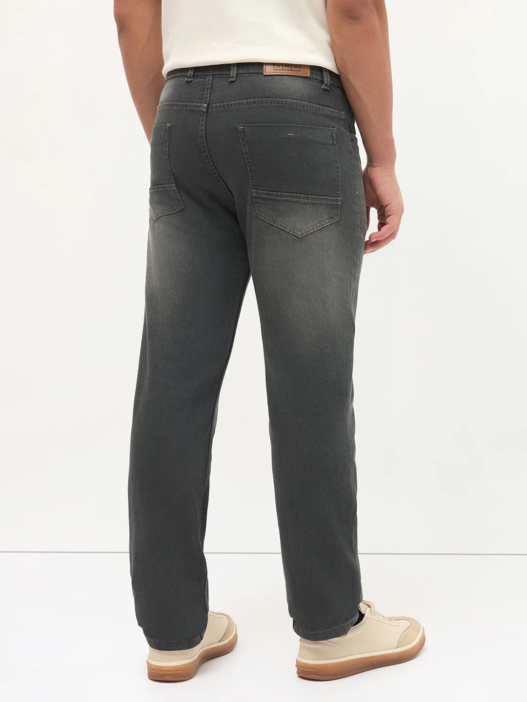Men's Dark Grey Regular Fit Whisker Wash Yellow Tint Denim Jeans Stretchable - Image 4