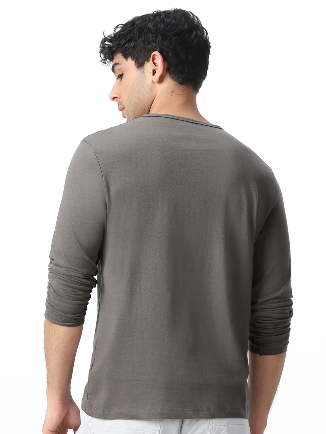 Men's Dark Grey Solid Henley Neck Slim Fit Full Sleeve Cotton T-Shirt - Image 4