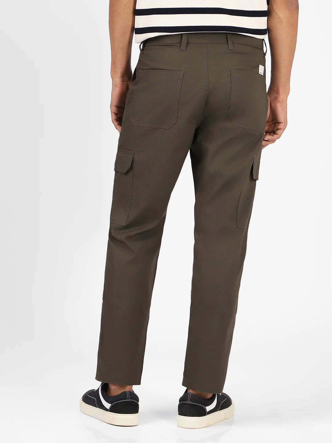 Men's Dark Olive Regular Fit Solid Cargo Chino Pant With 6 Pockets - Image 4