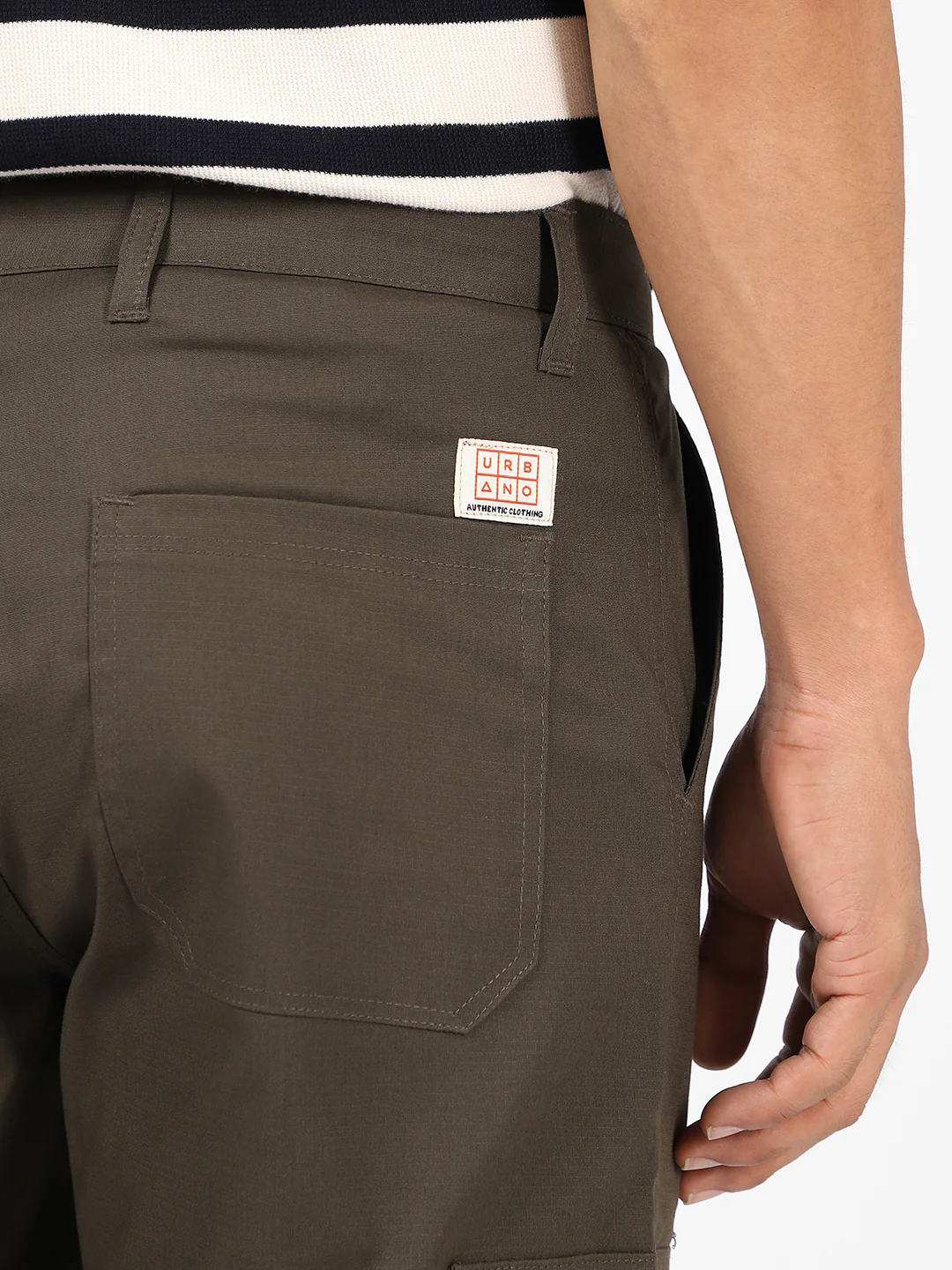 Men's Dark Olive Regular Fit Solid Cargo Chino Pant With 6 Pockets - Image 8