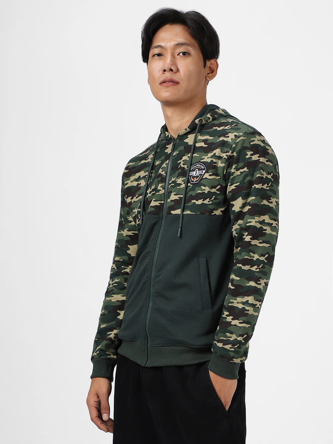 Men's Green Cotton Camouflage Printed Hooded Neck Sweatshirt - Image 3