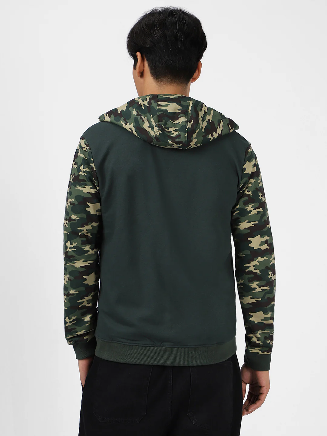 Men's Green Cotton Camouflage Printed Hooded Neck Sweatshirt - Image 4